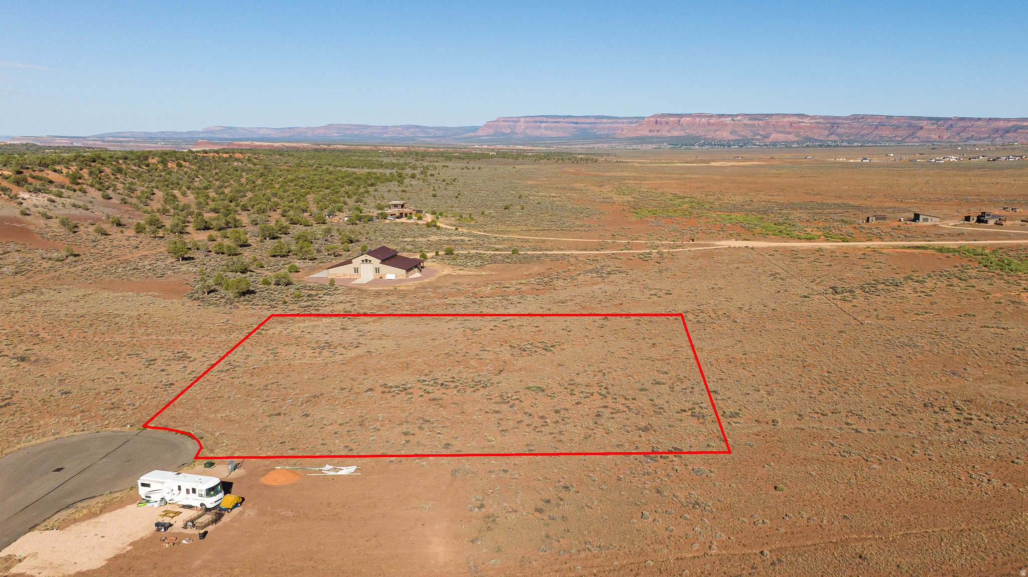 main property photo 8