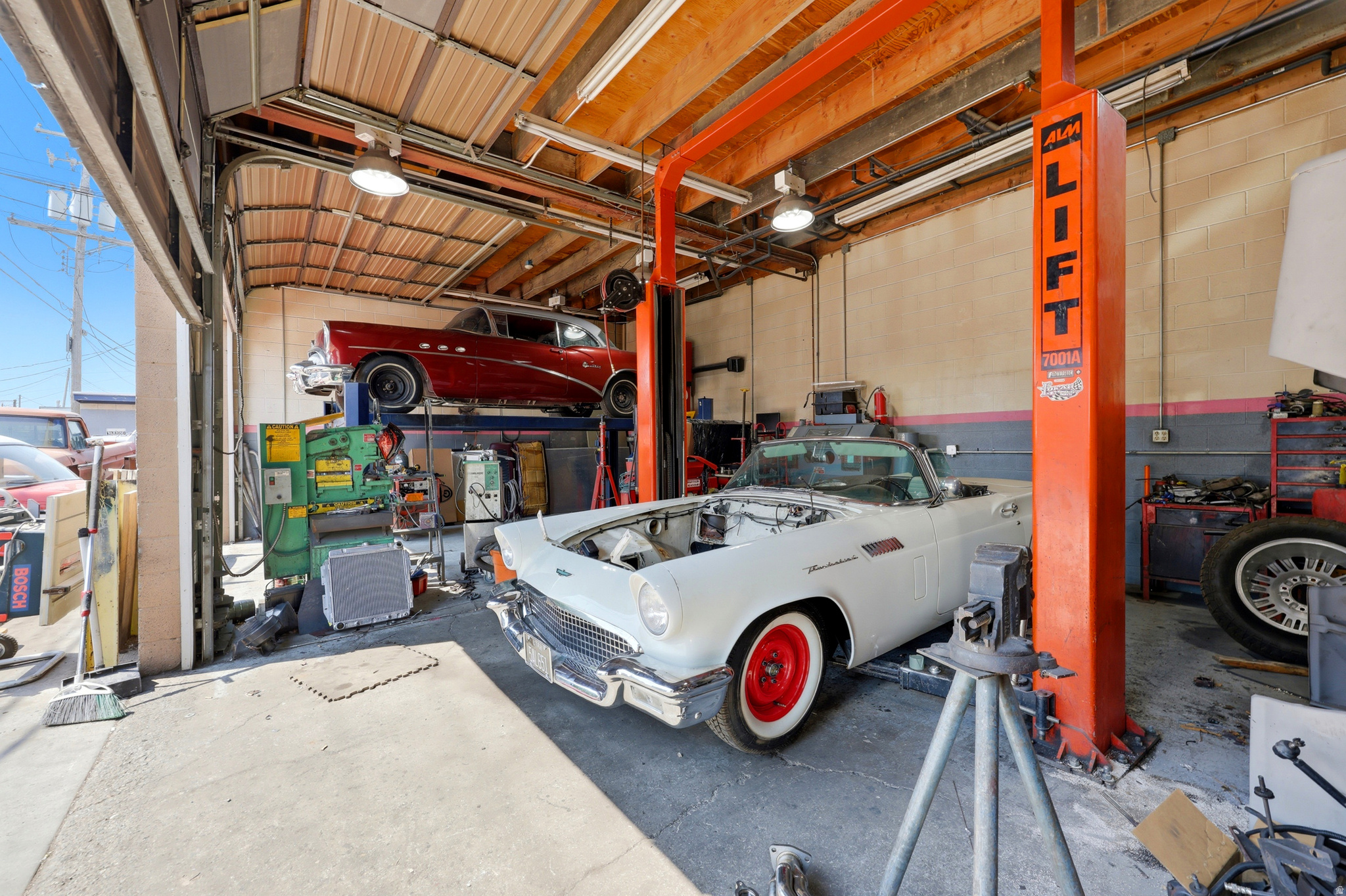 main property photo 30