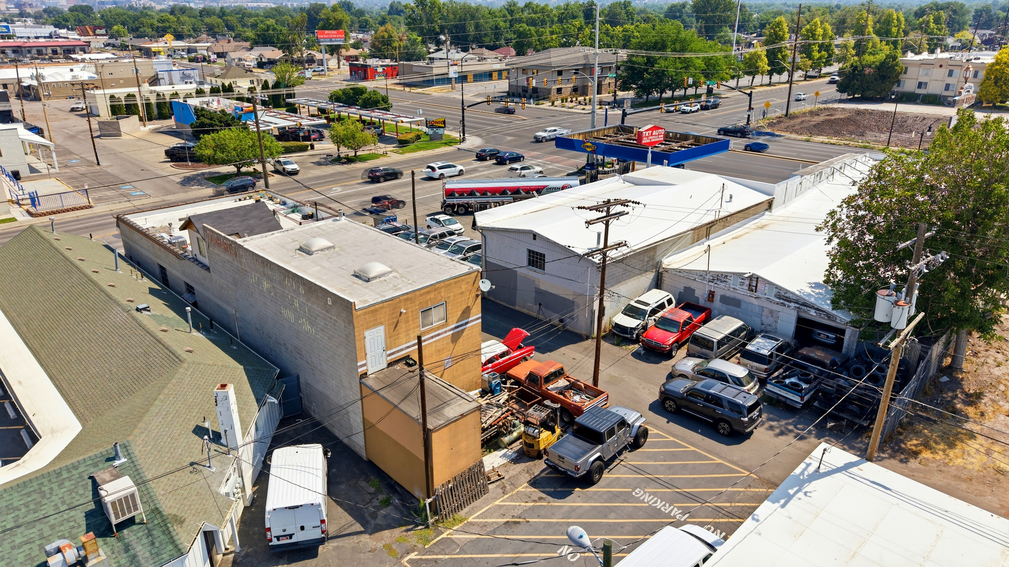 main property photo 37
