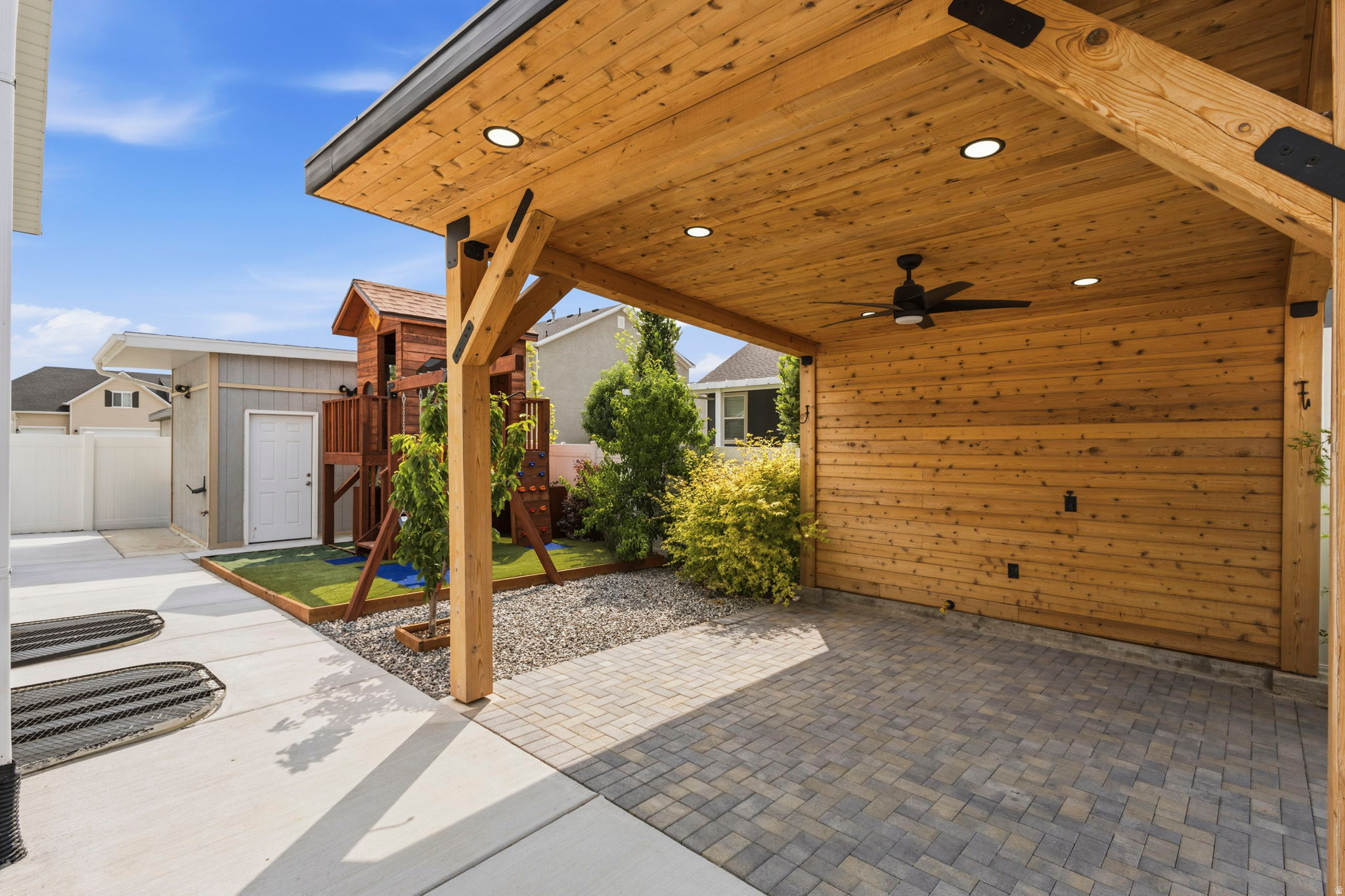 main property photo 58