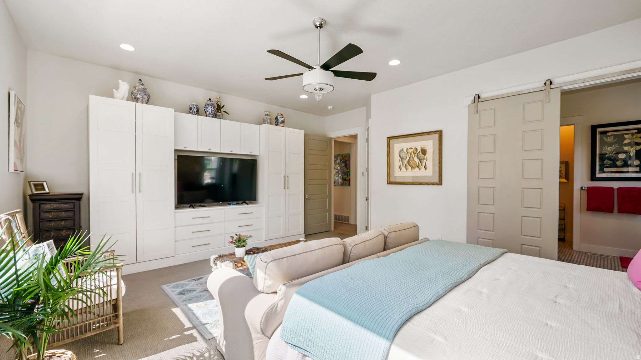 main property photo 60
