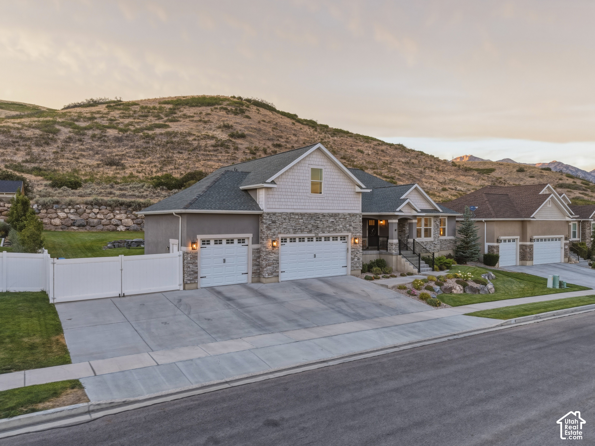 main property photo 89
