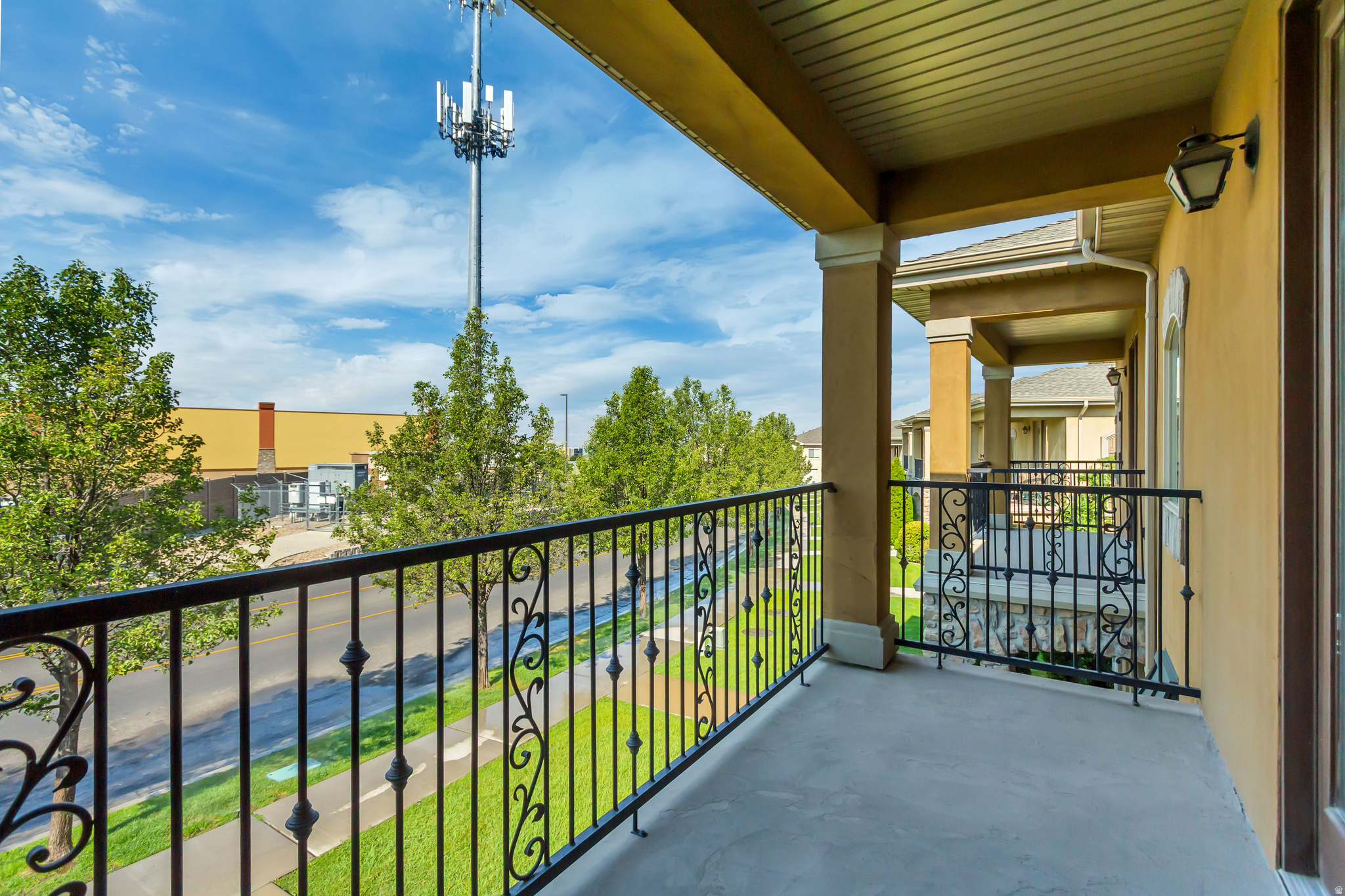 main property photo 23