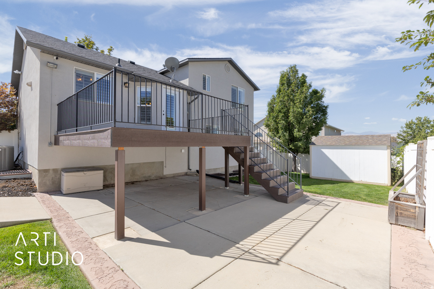 main property photo 30