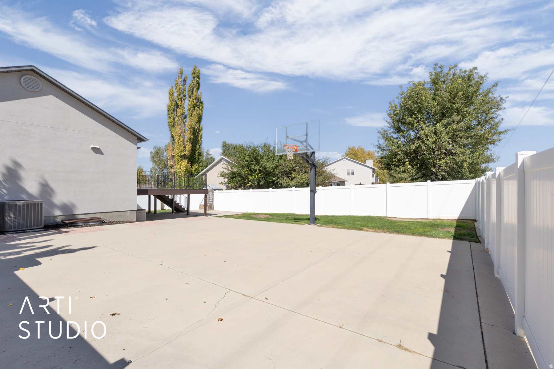 main property photo 33