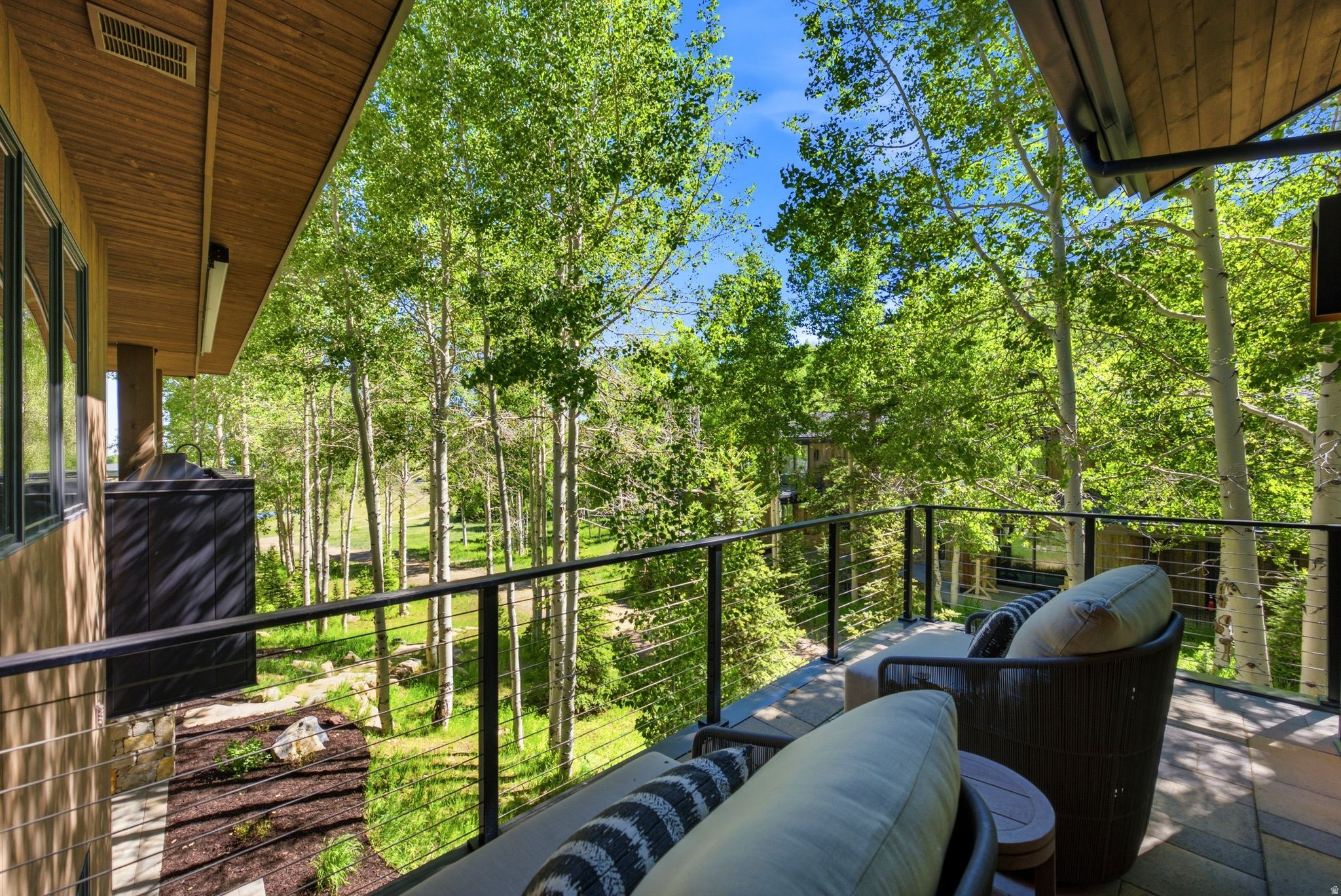 main property photo 89