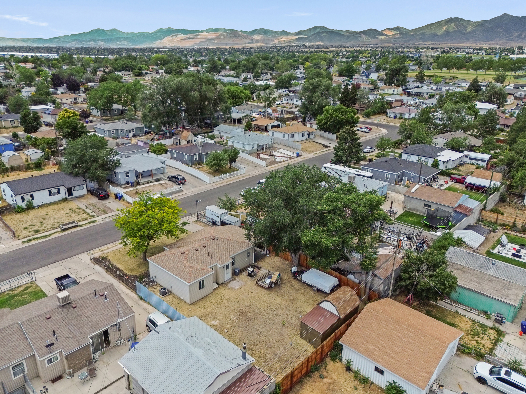 main property photo 24