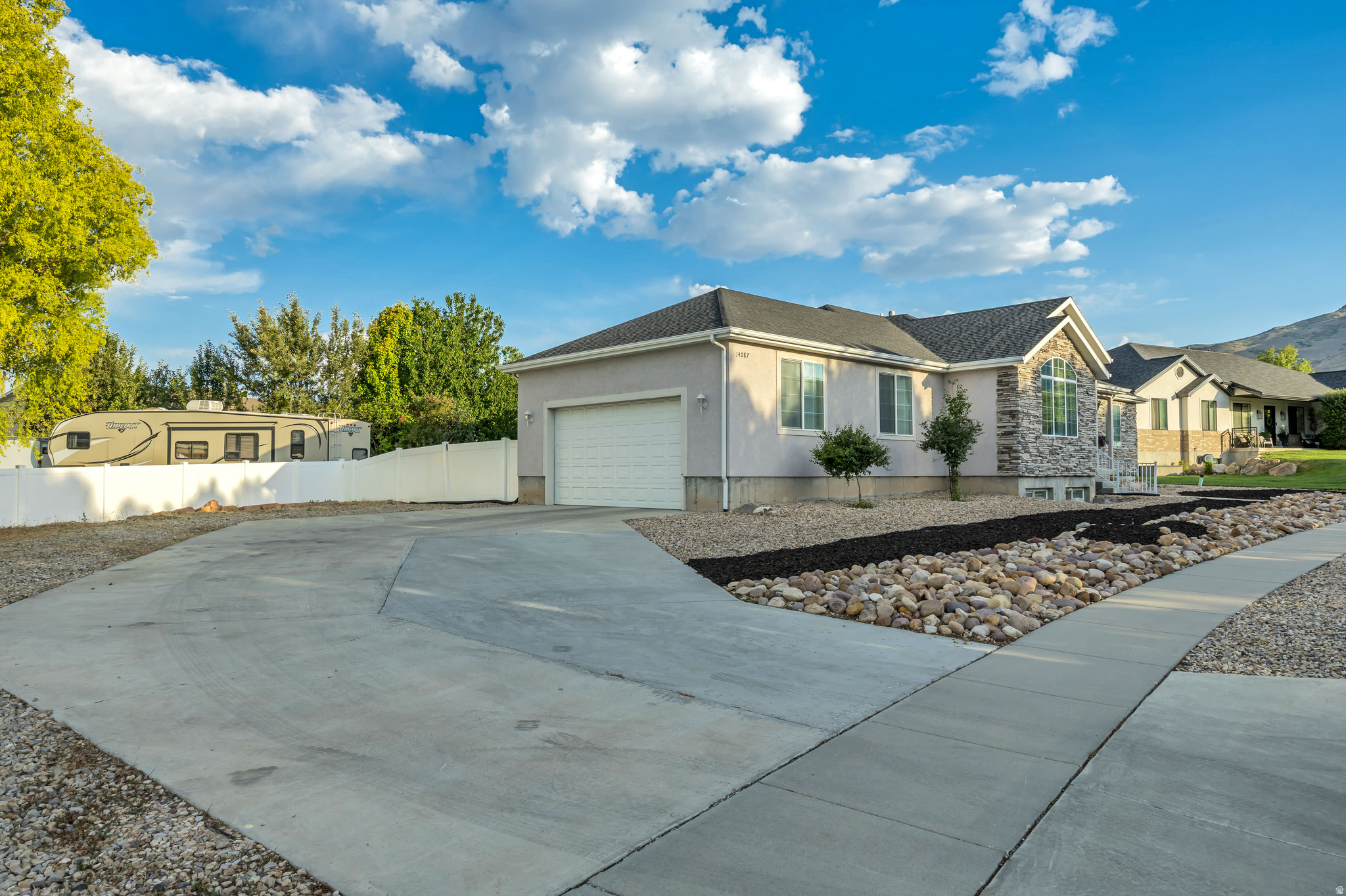 main property photo 59