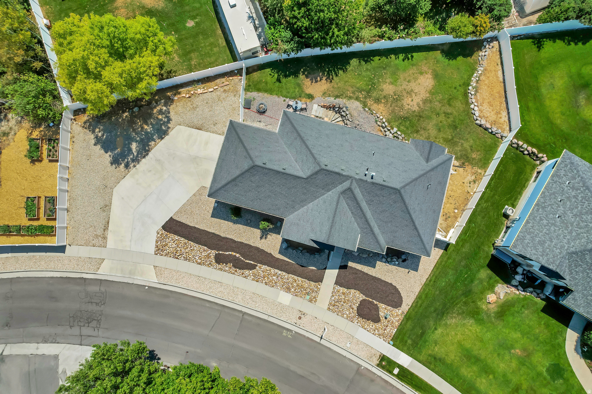 main property photo 73