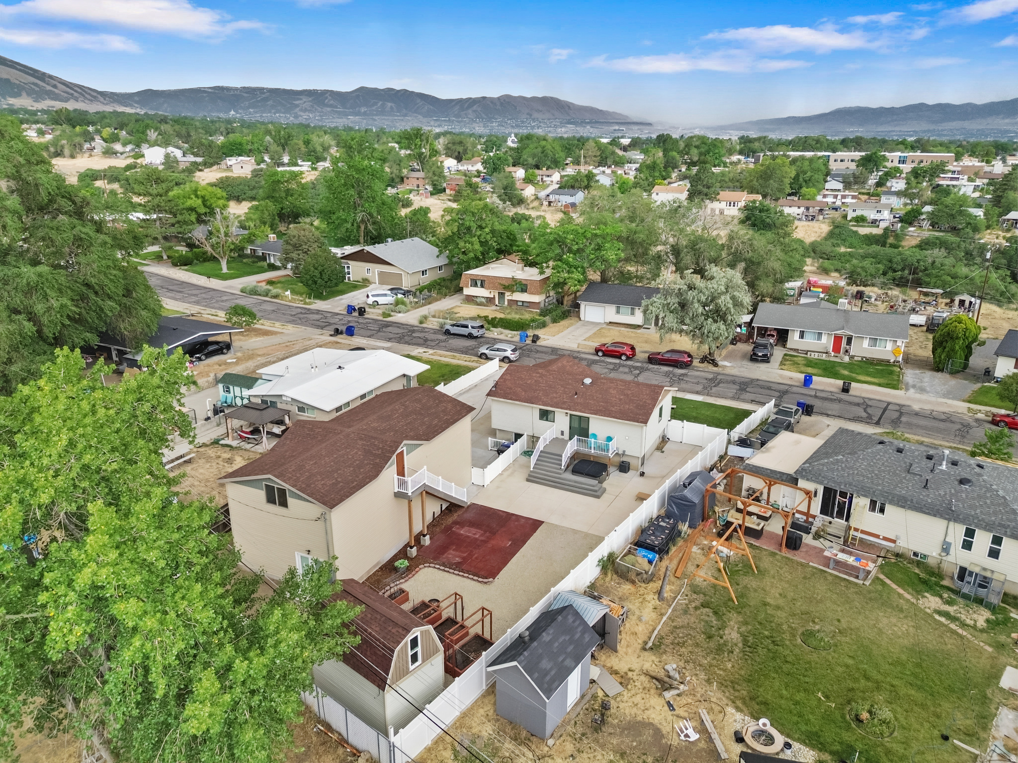 main property photo 40