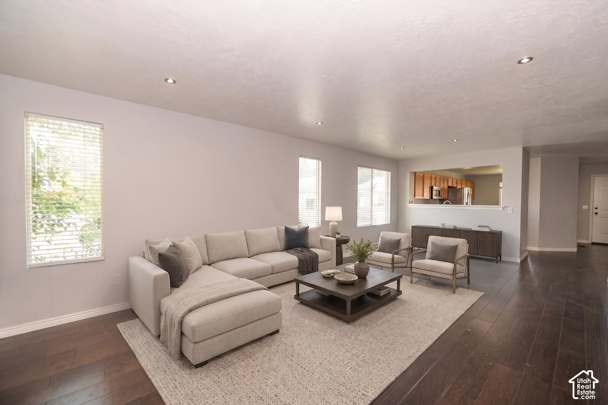 property viewer photo 45