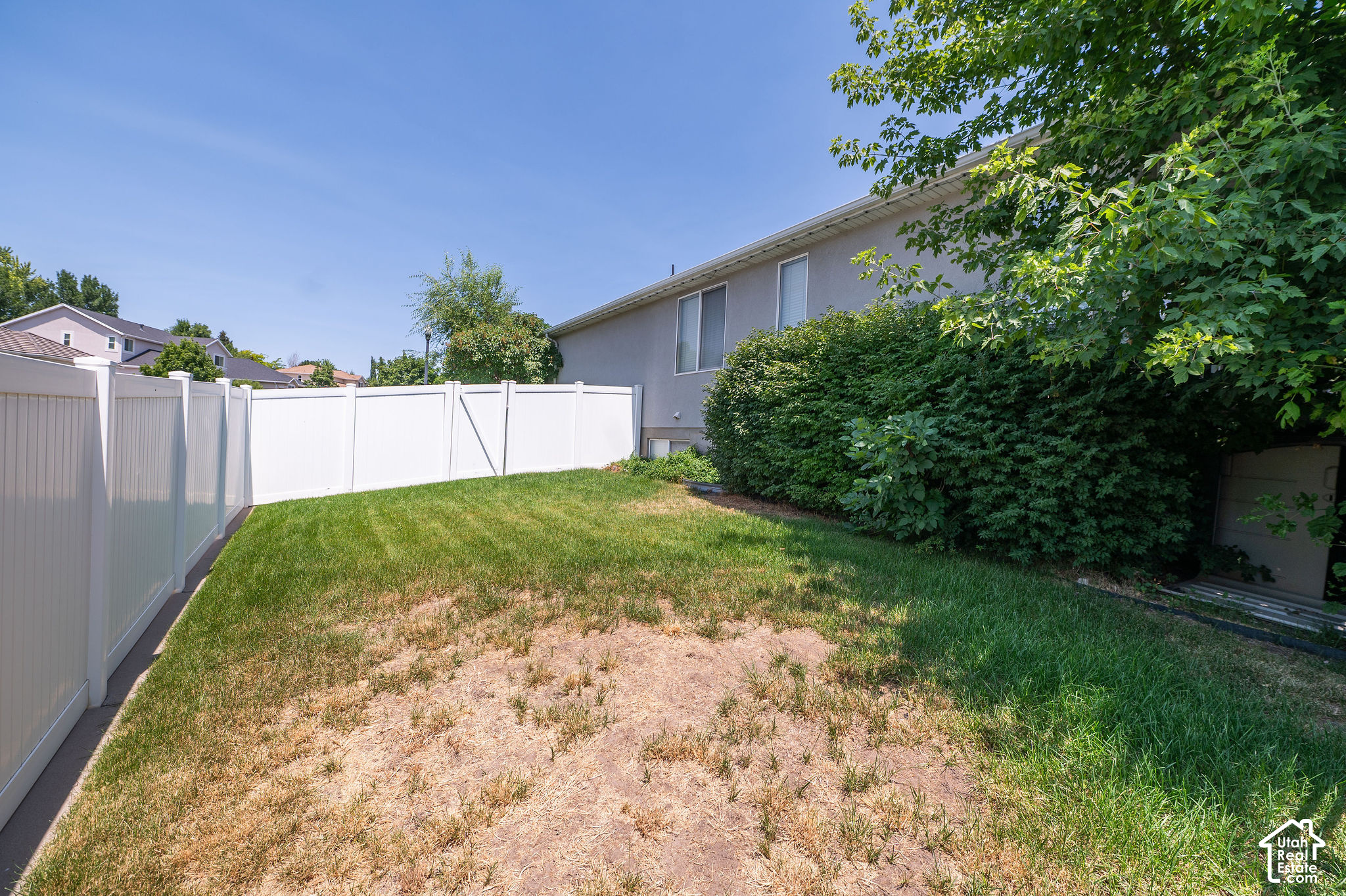 property viewer photo 53