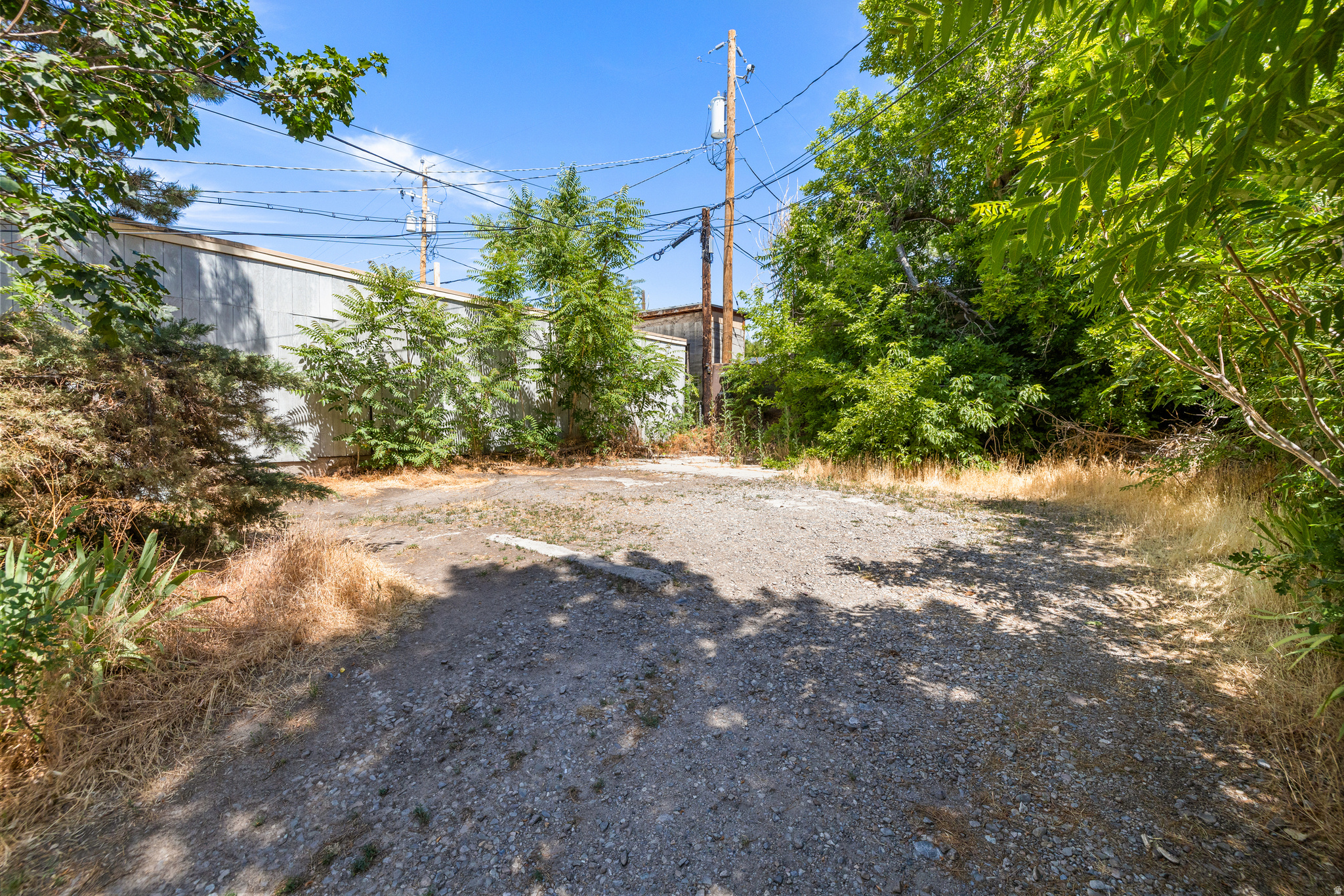 main property photo 29