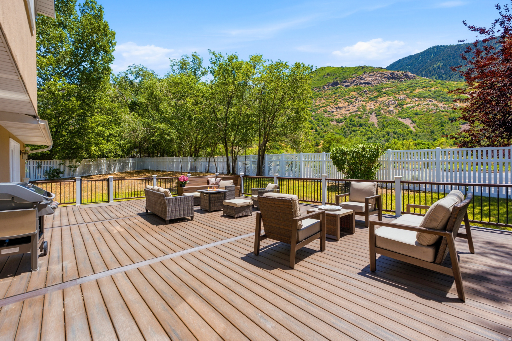 main property photo 76