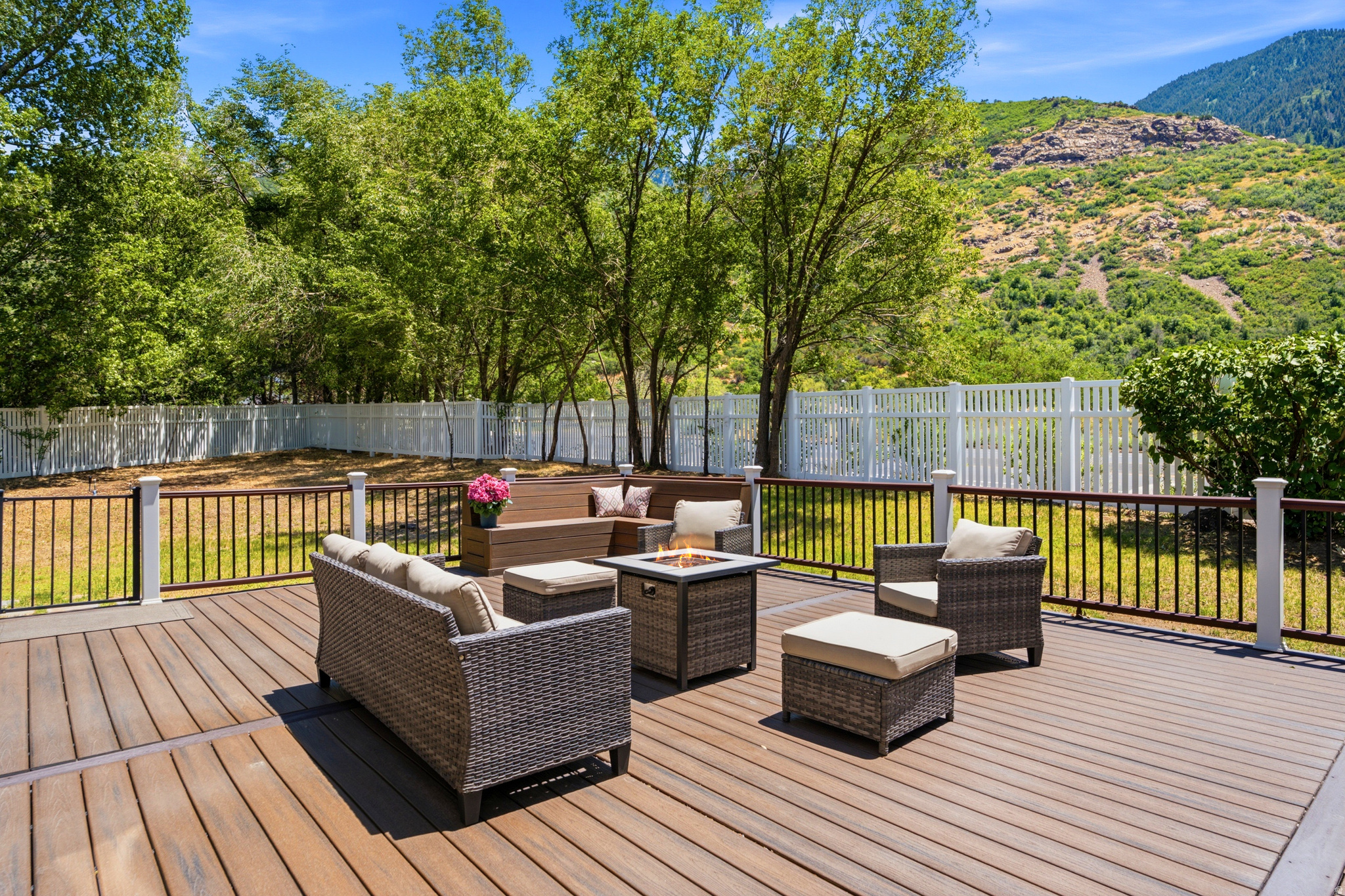 main property photo 79