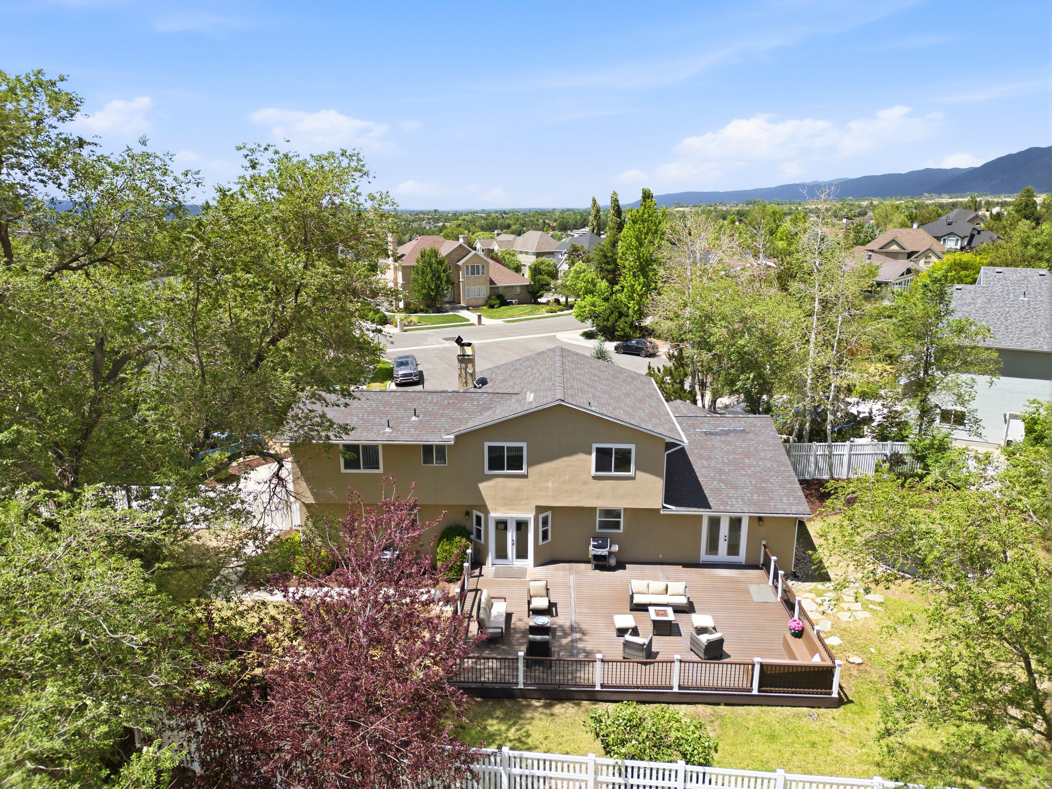 main property photo 94