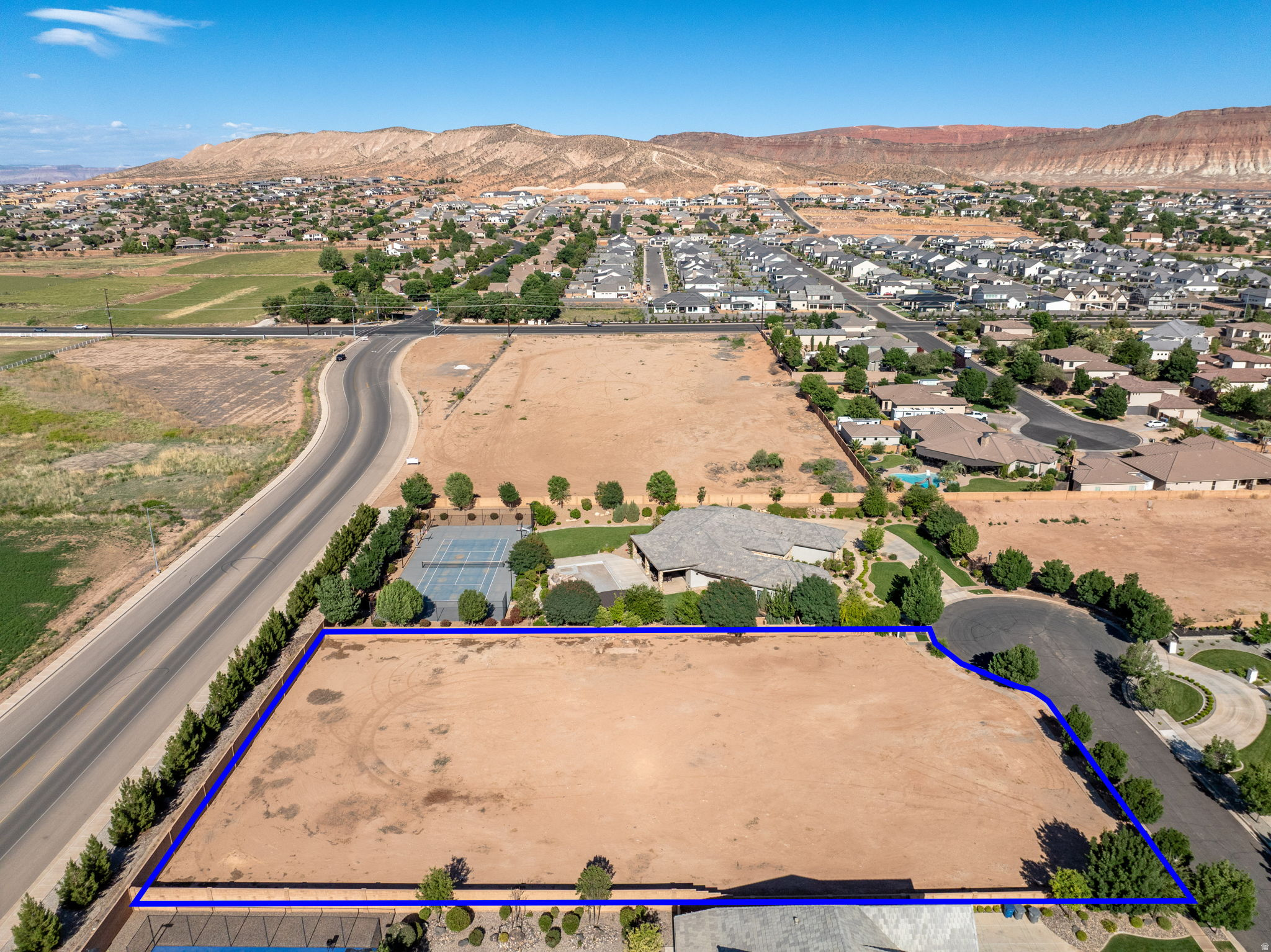 main property photo 4