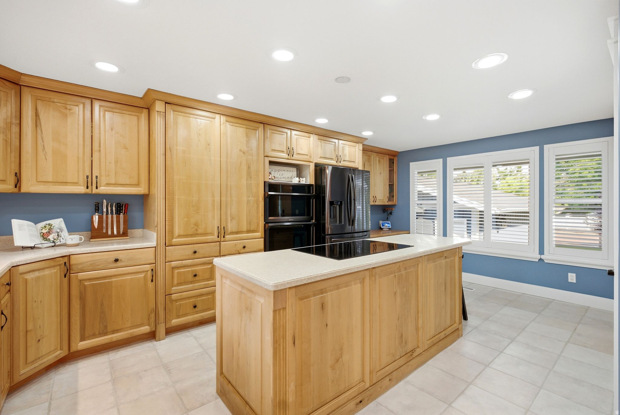 main property photo 11