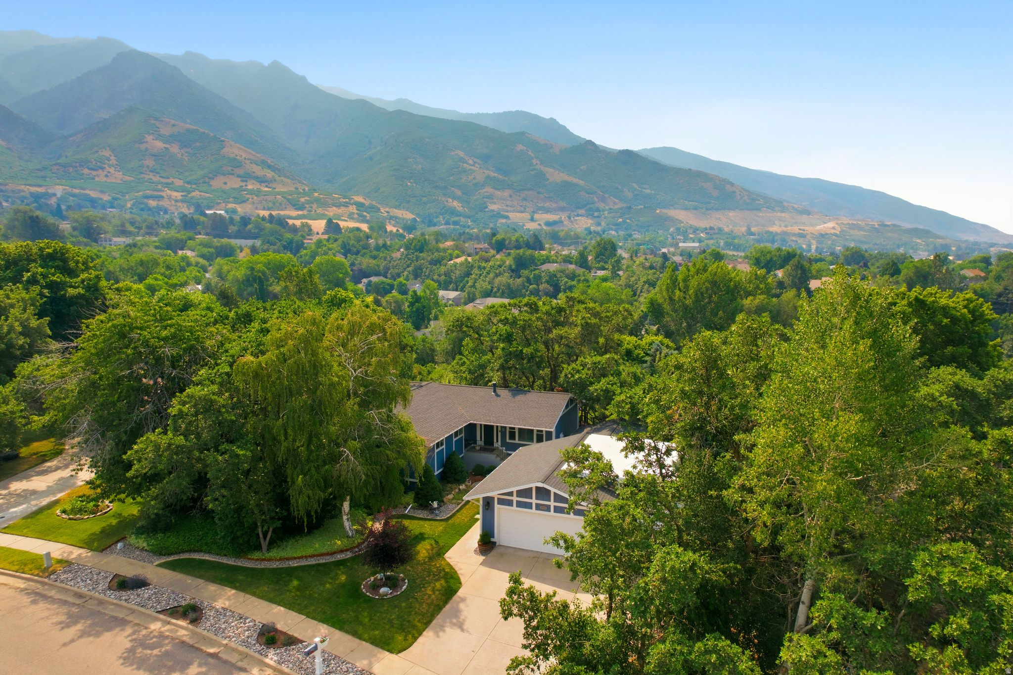 main property photo 70