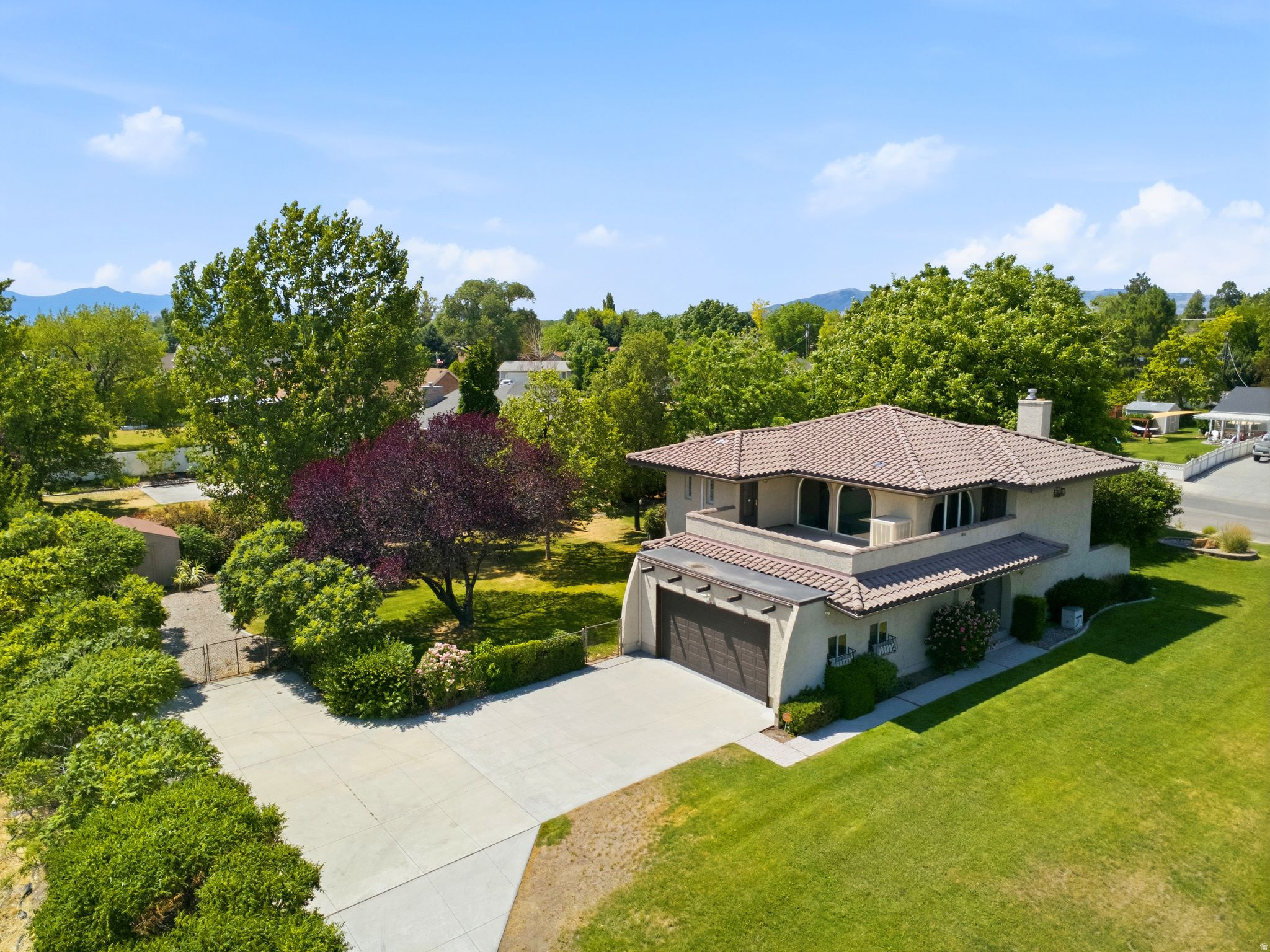 main property photo 50