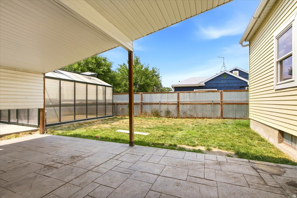 main property photo 31