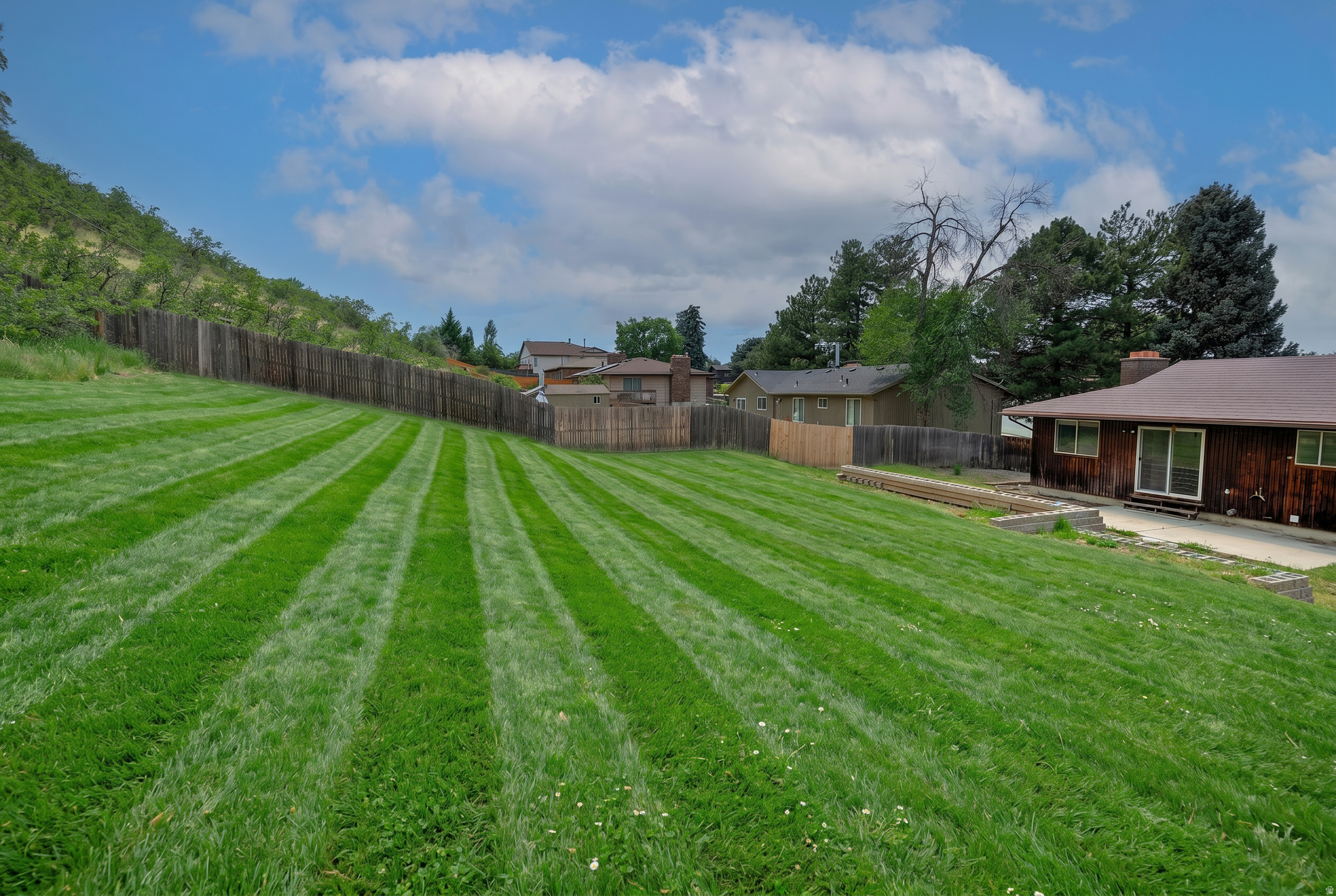main property photo 29