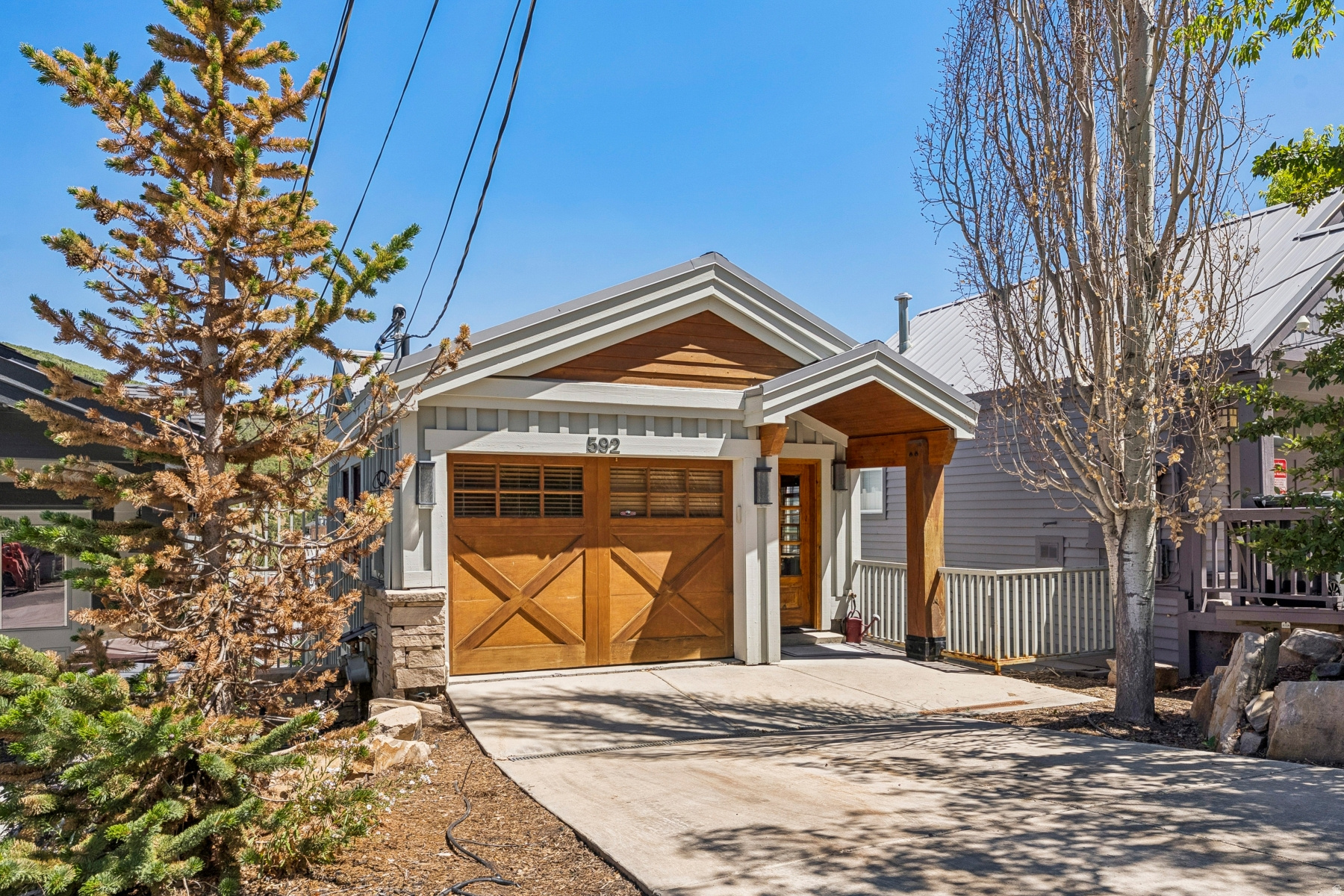main property photo 0
