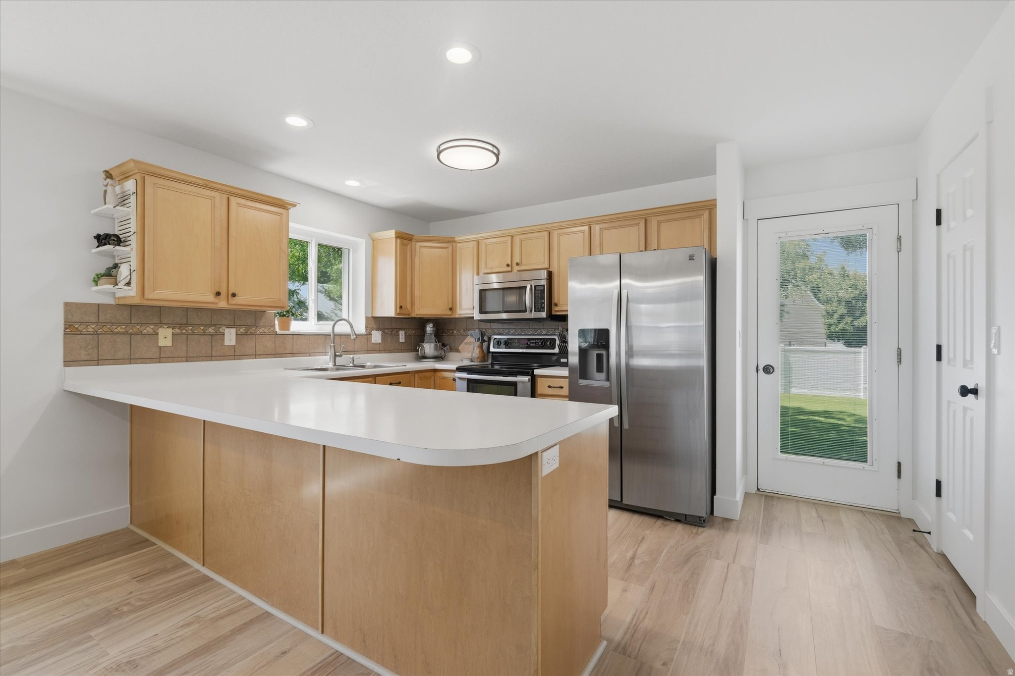 main property photo 11