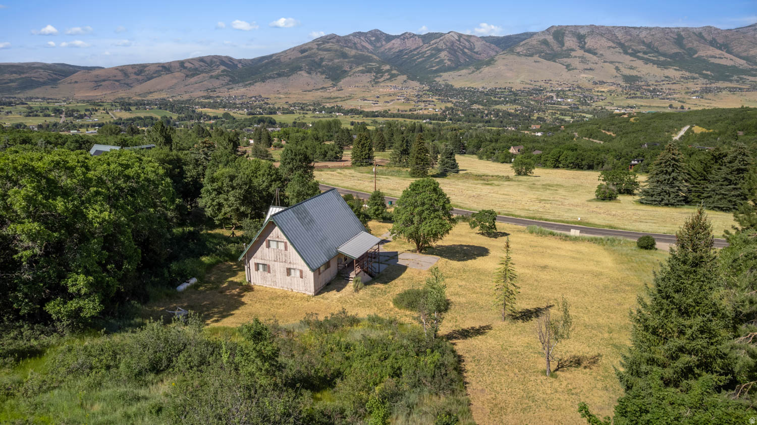 main property photo 10