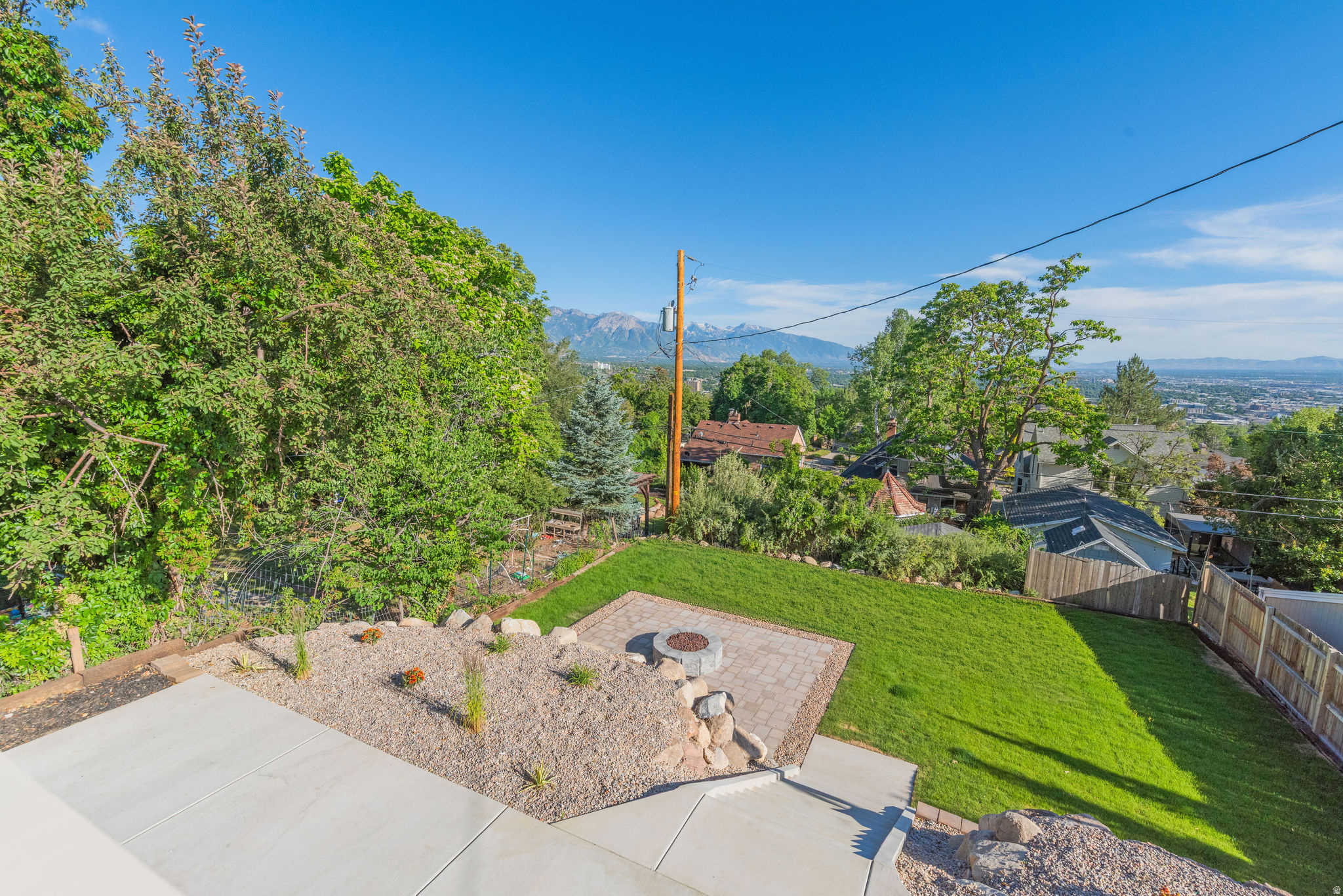 main property photo 74