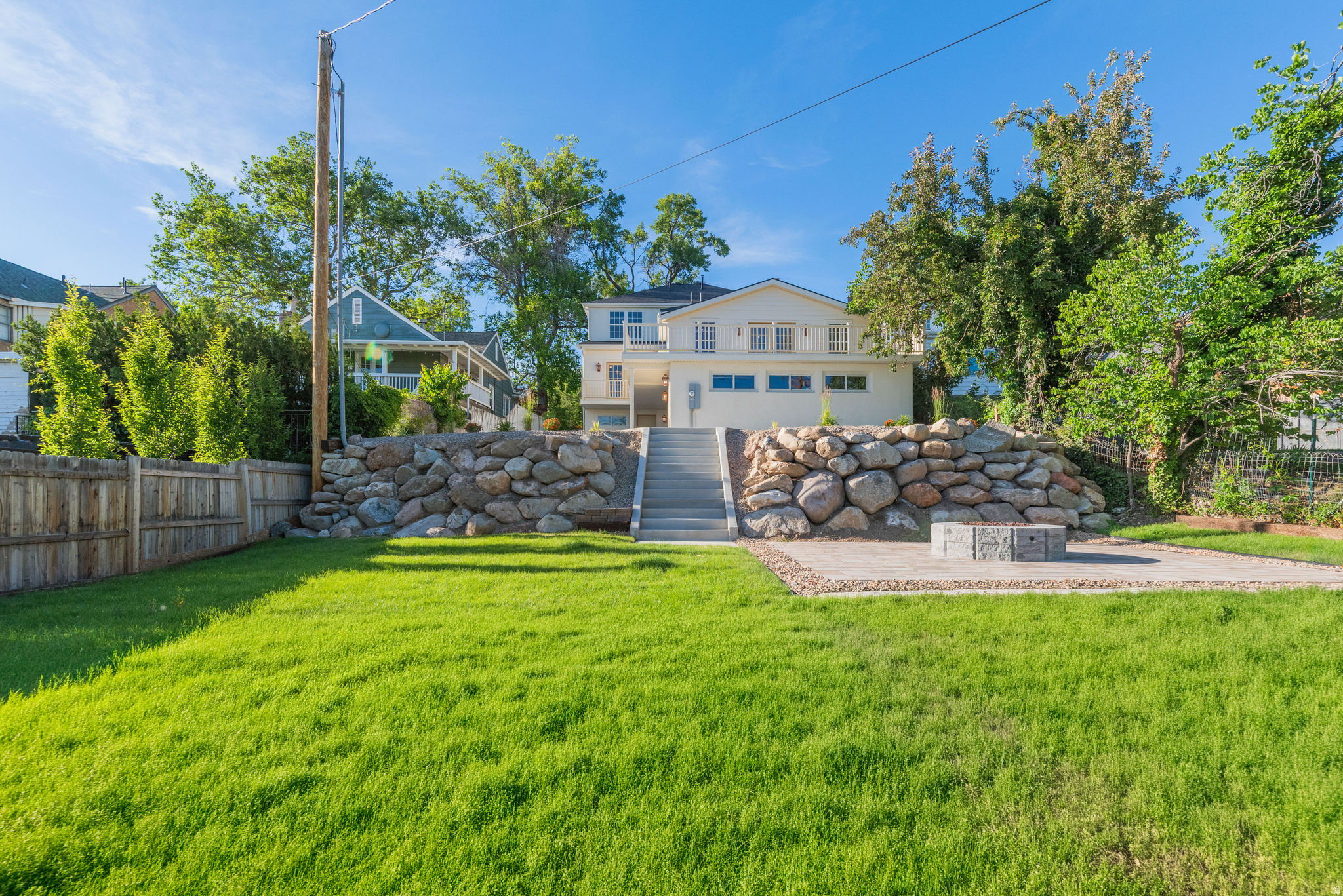 main property photo 75