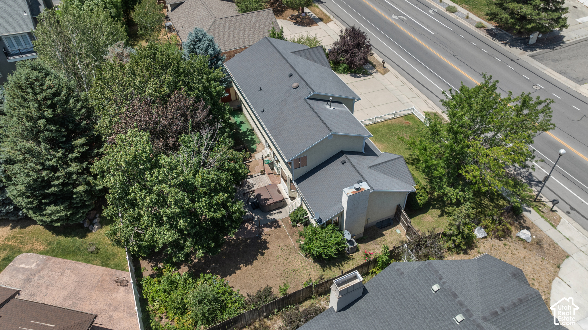 main property photo 30