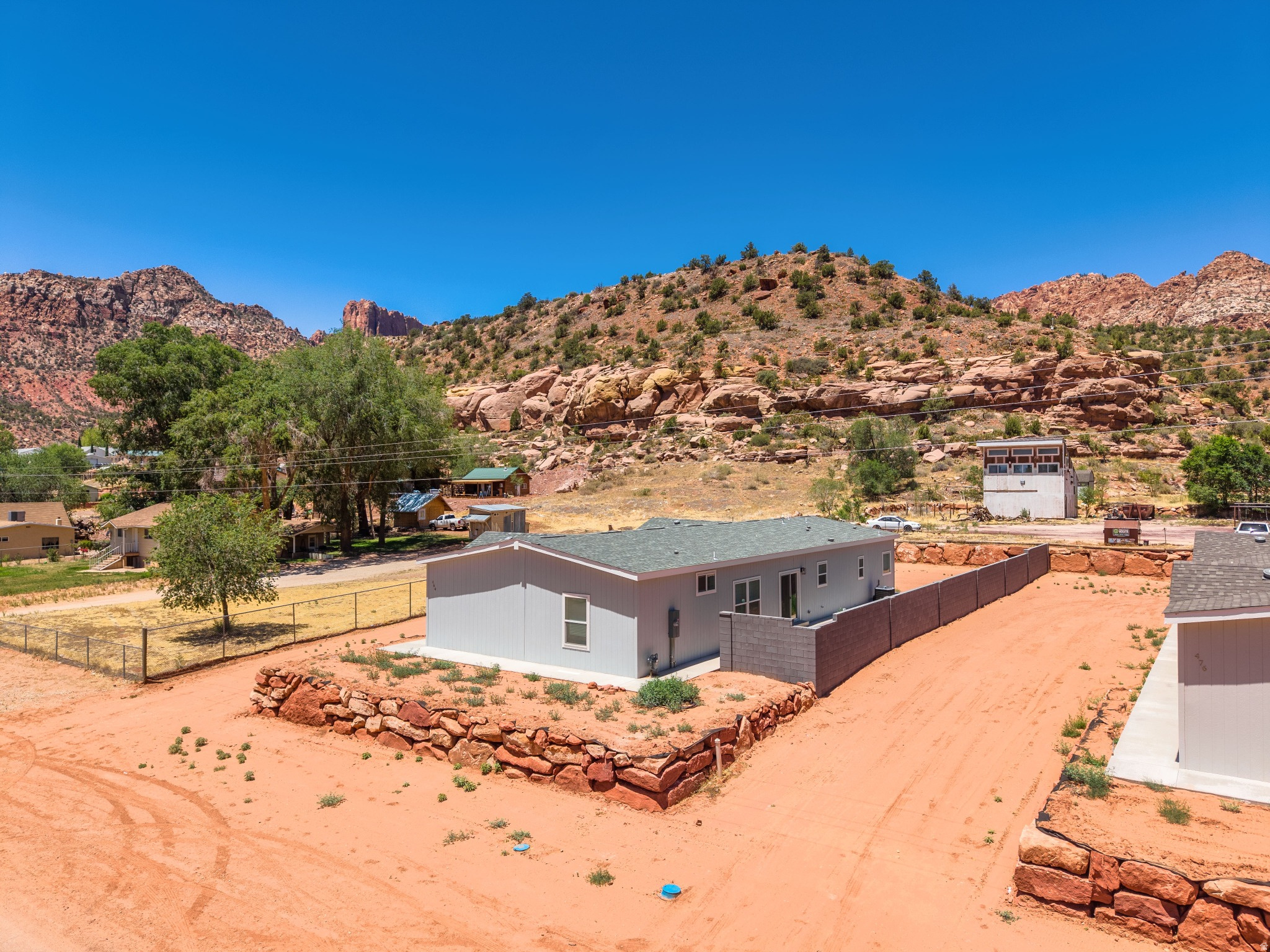 main property photo 50
