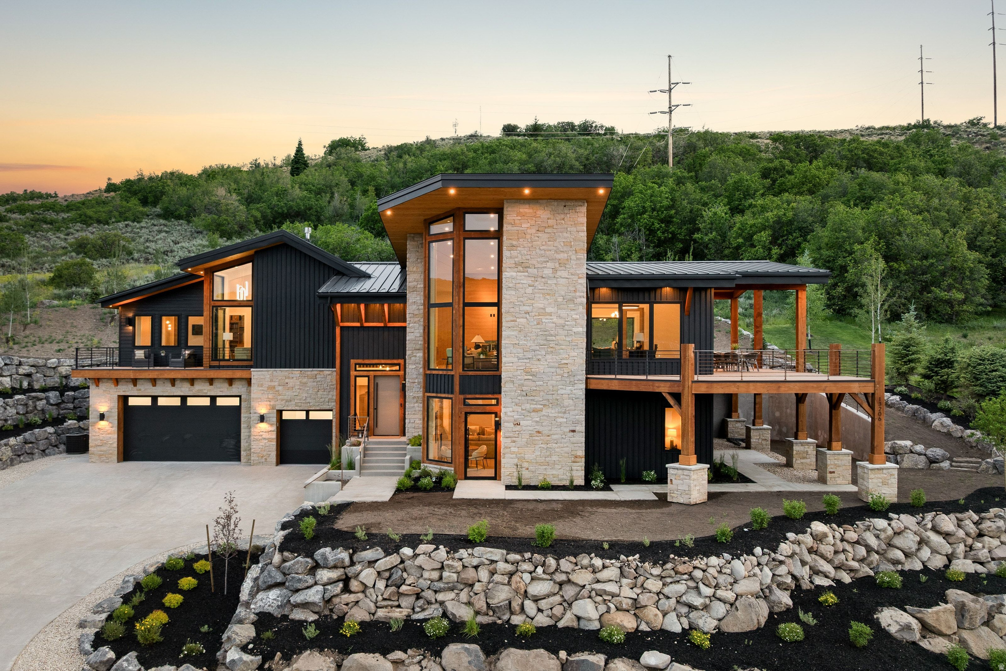 main property photo 60