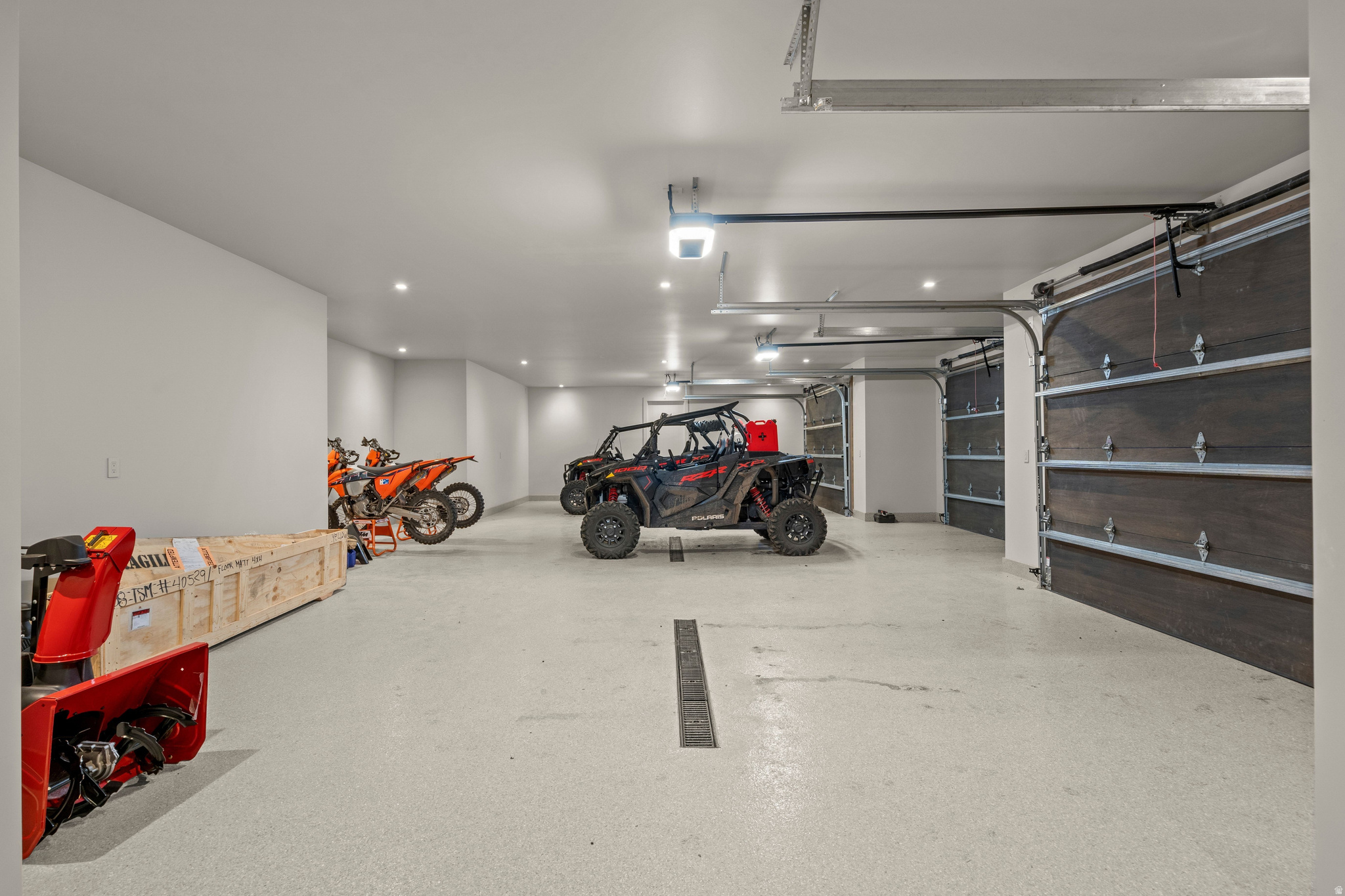 main property photo 58