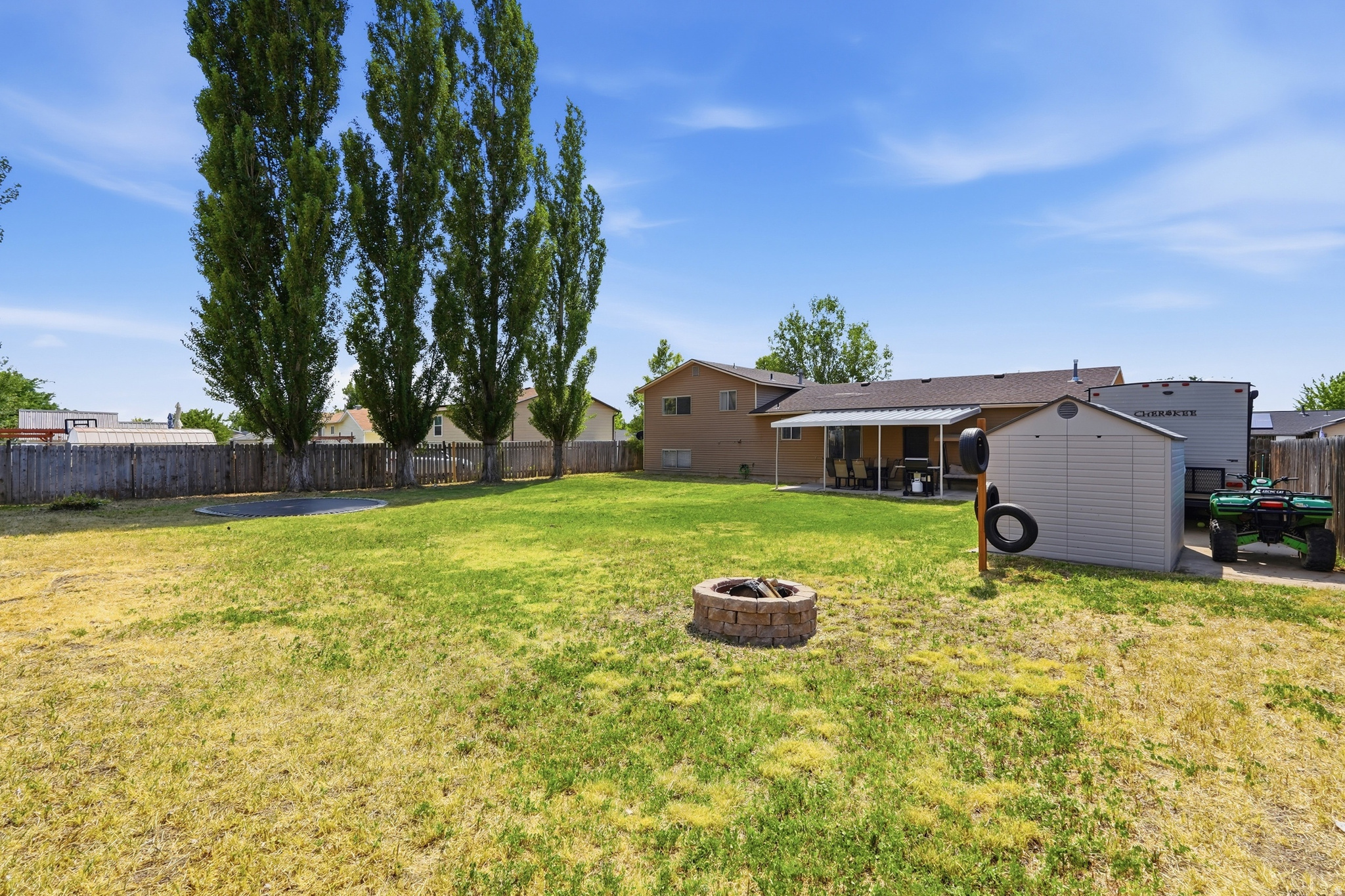 main property photo 23