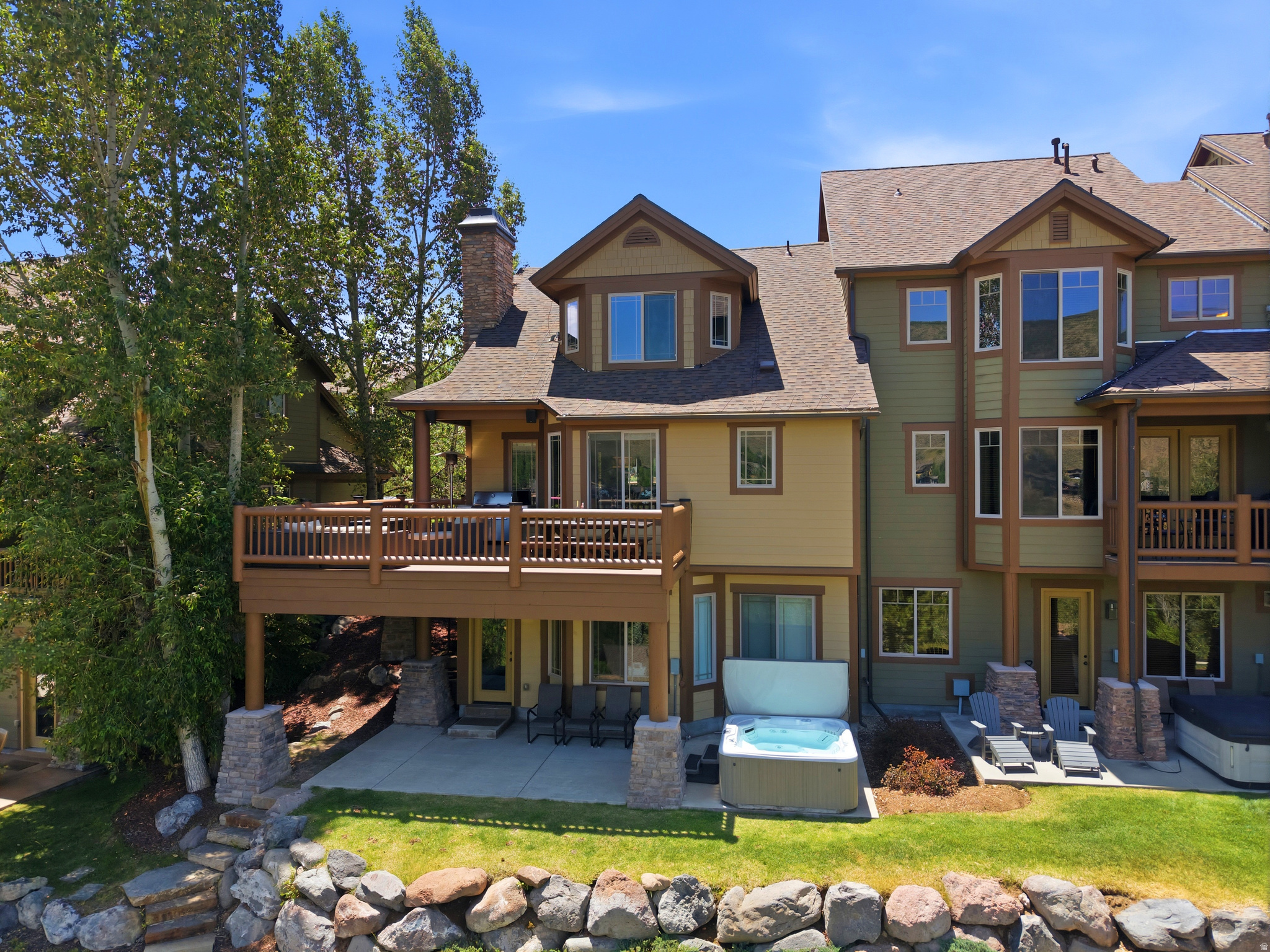 main property photo 5