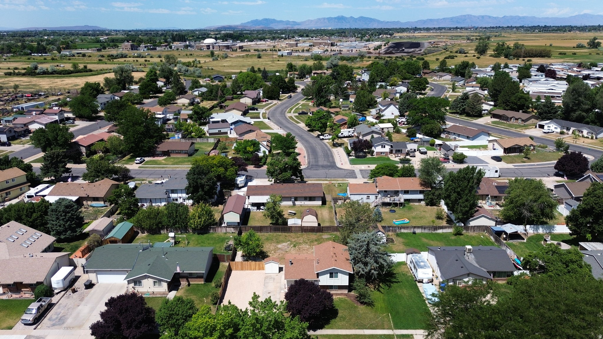 main property photo 31