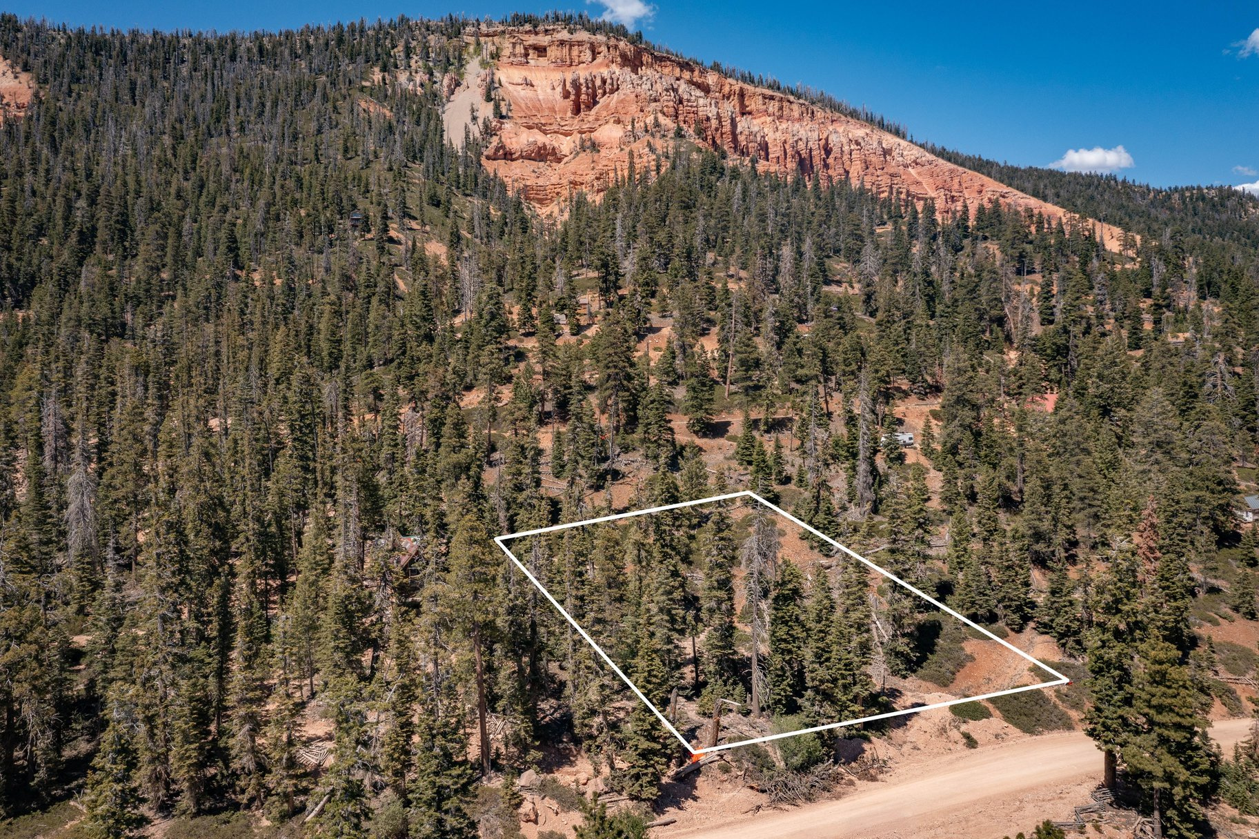 main property photo 40