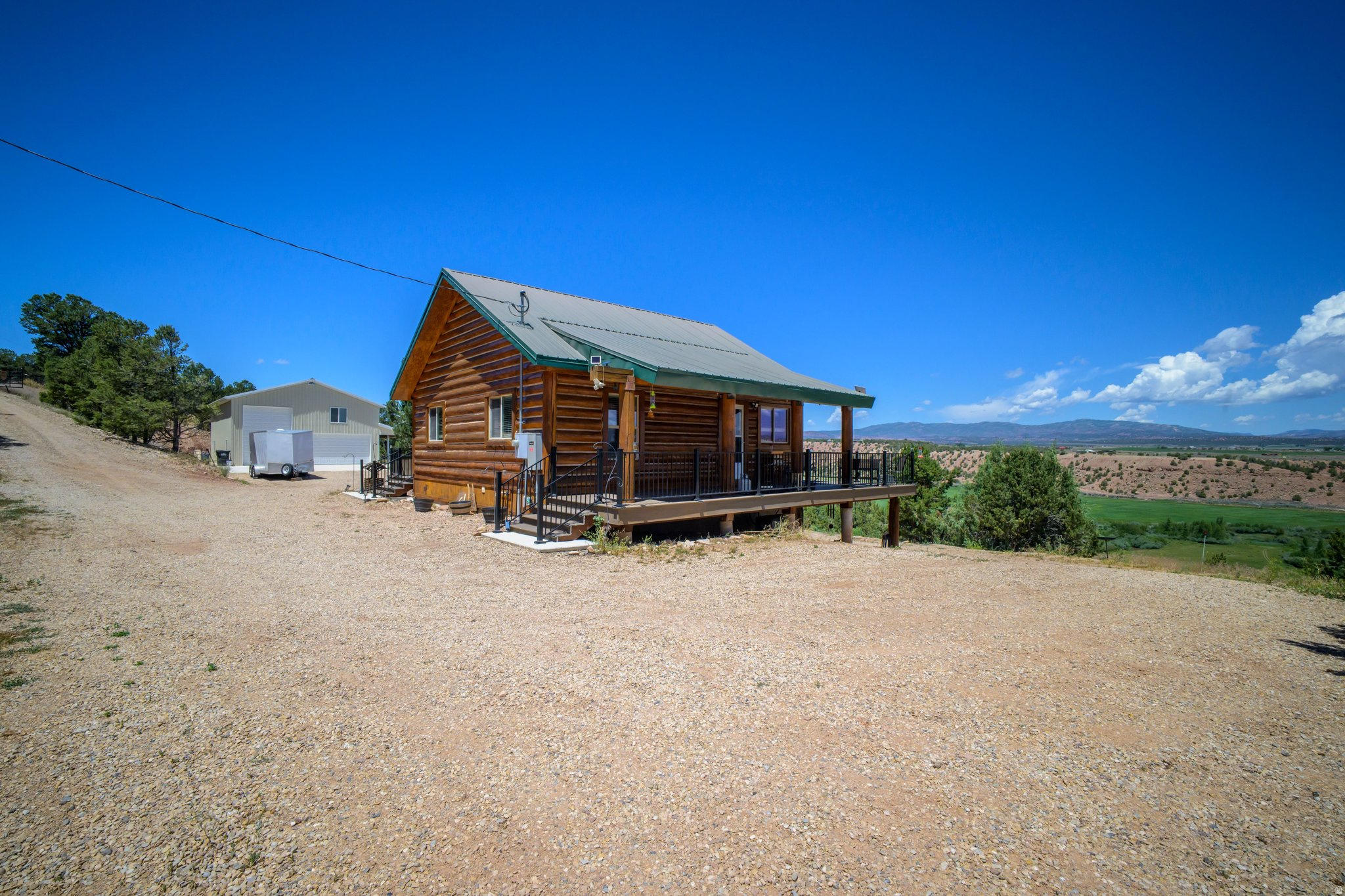 main property photo 14