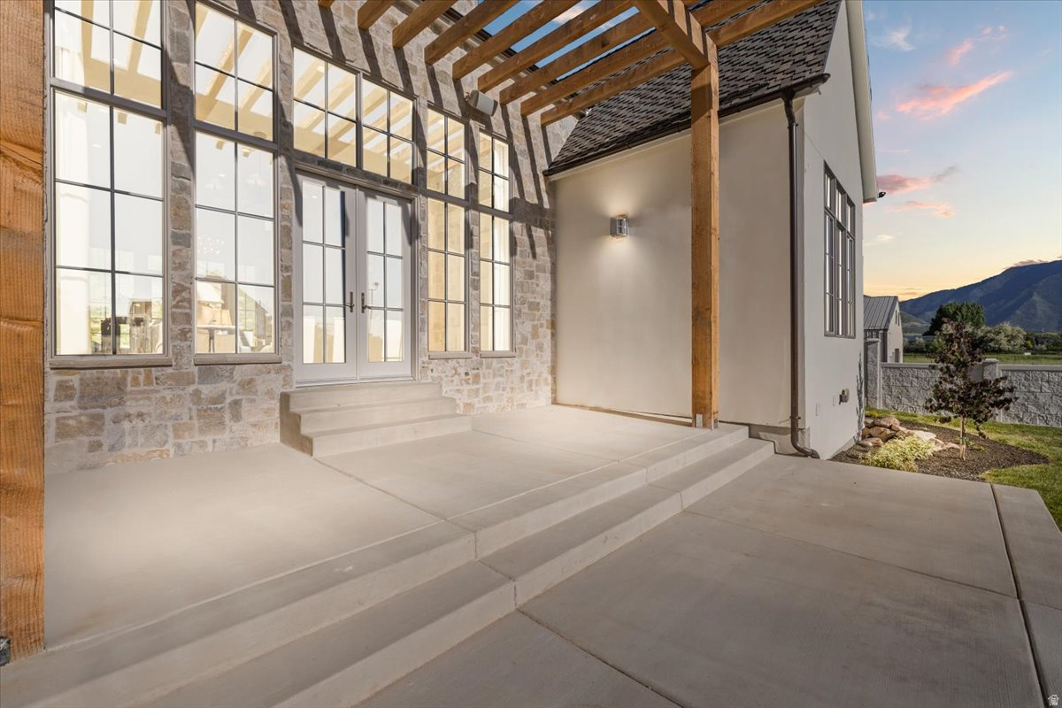 main property photo 36