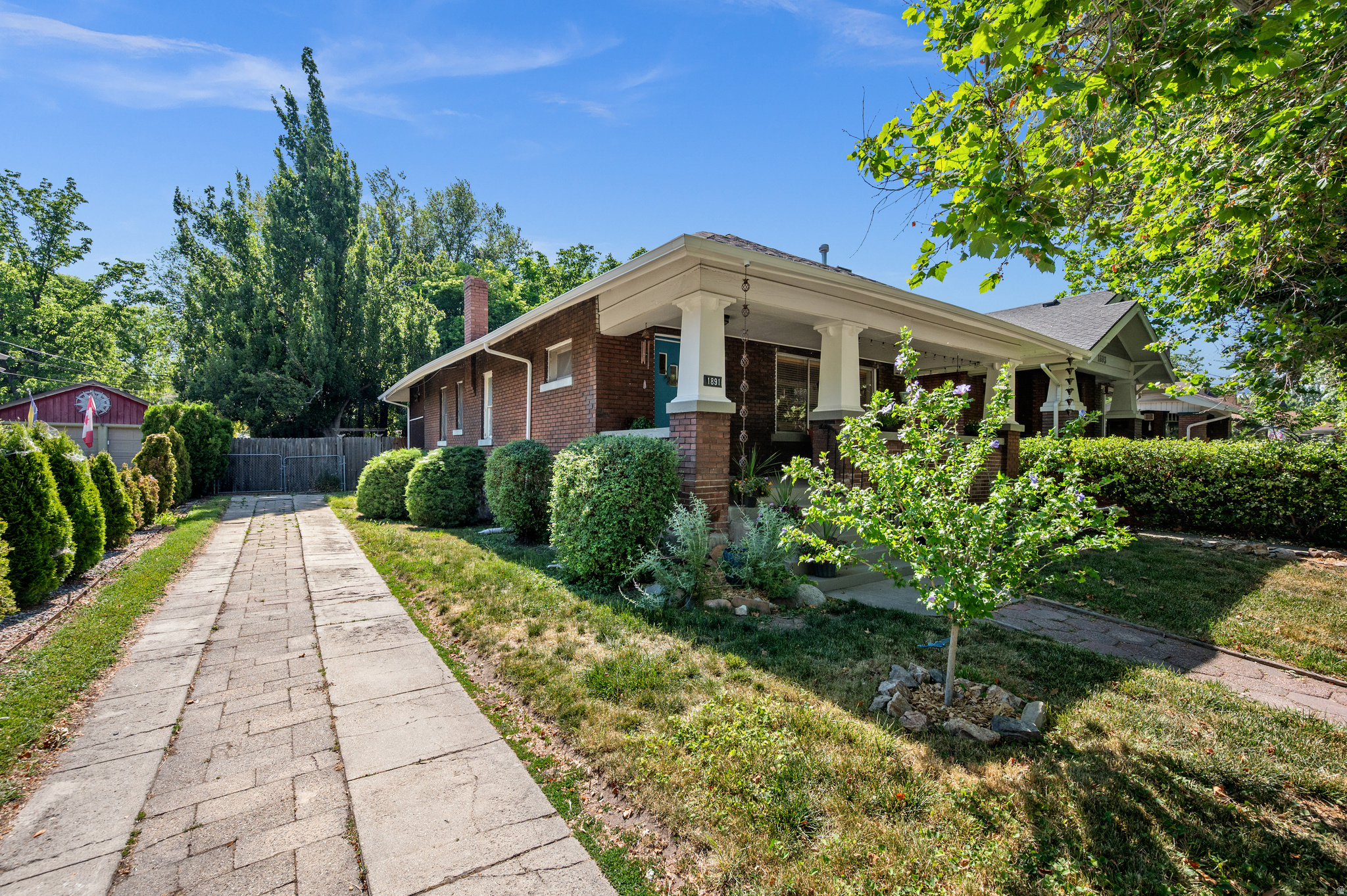 main property photo 27