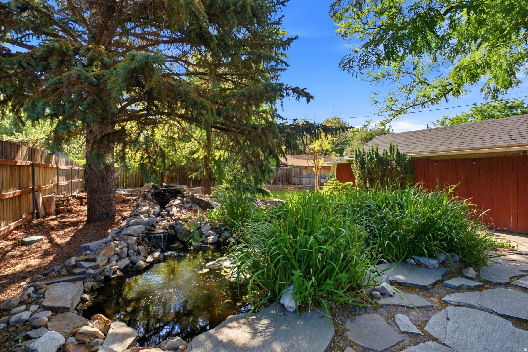 main property photo 41