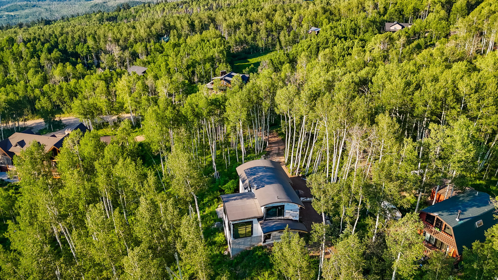 main property photo 28