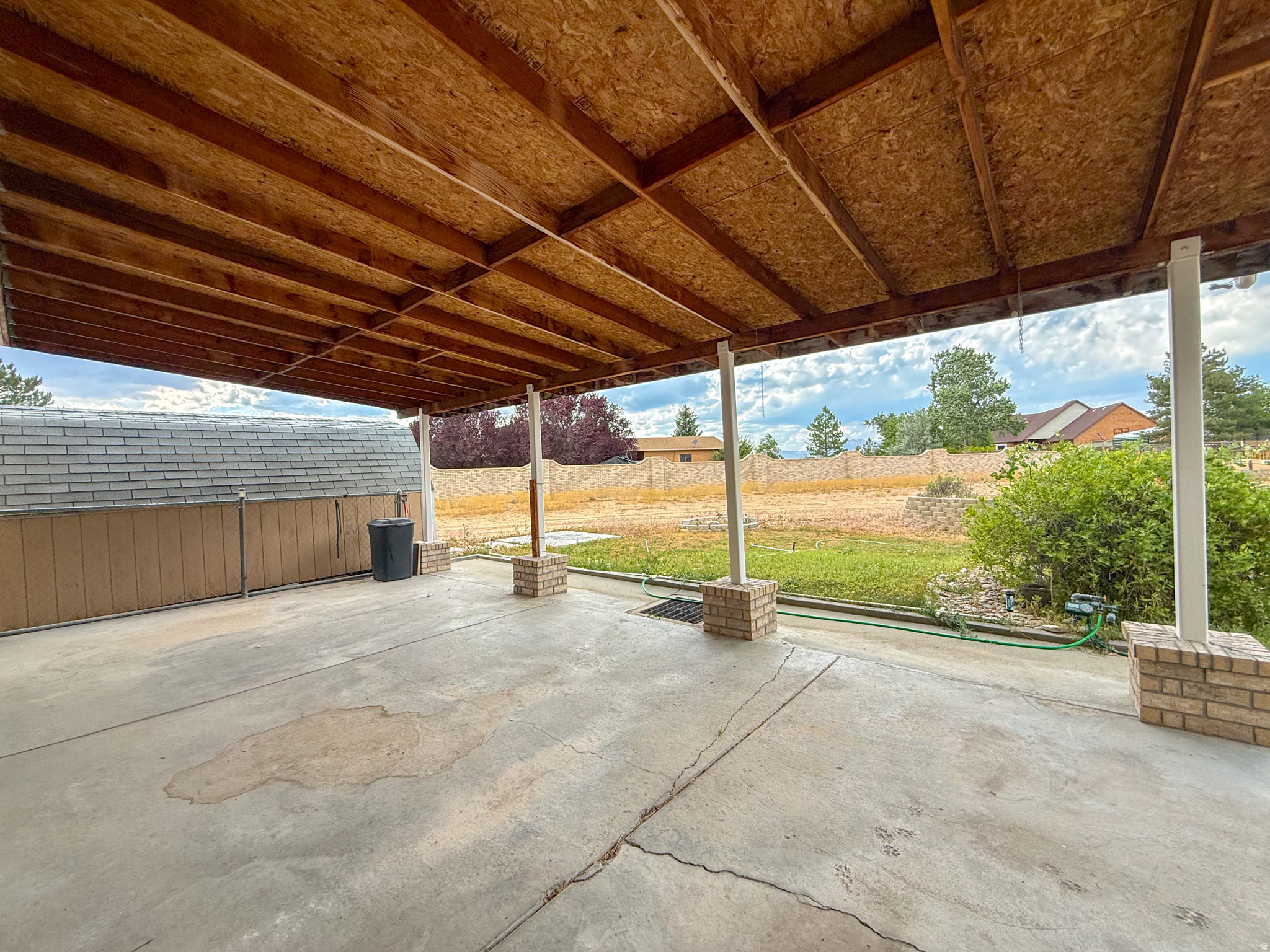 main property photo 44