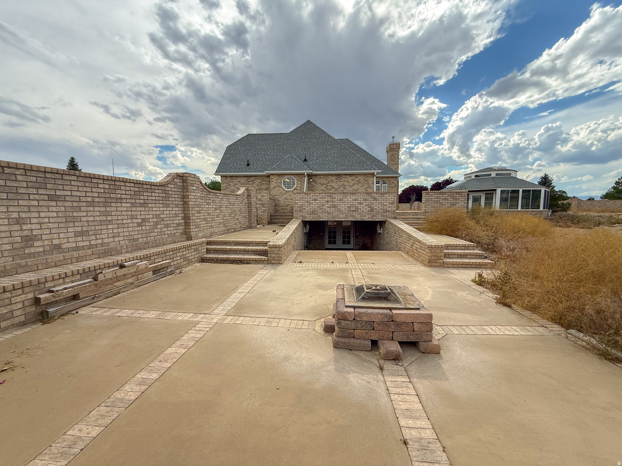 main property photo 50