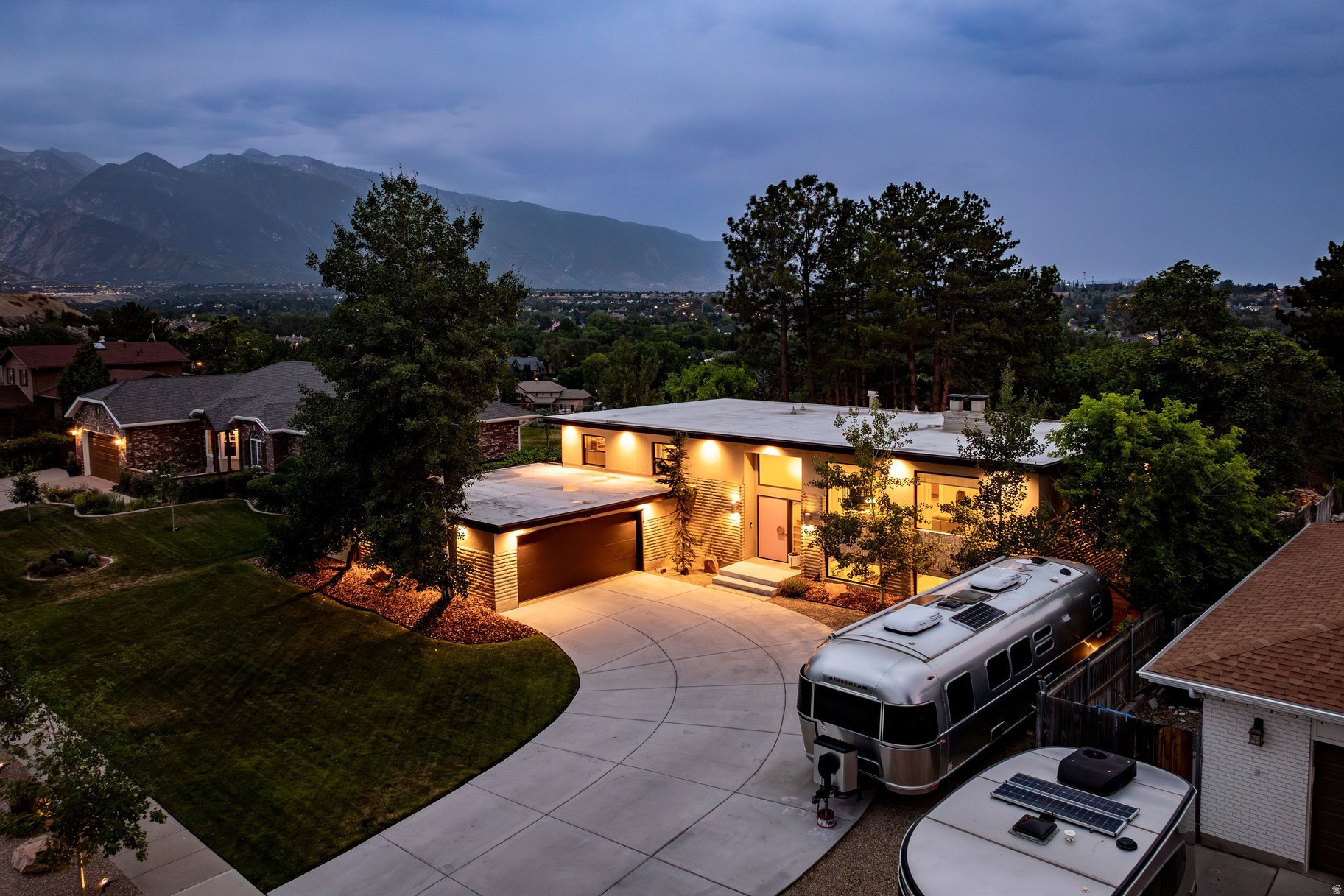 main property photo 48