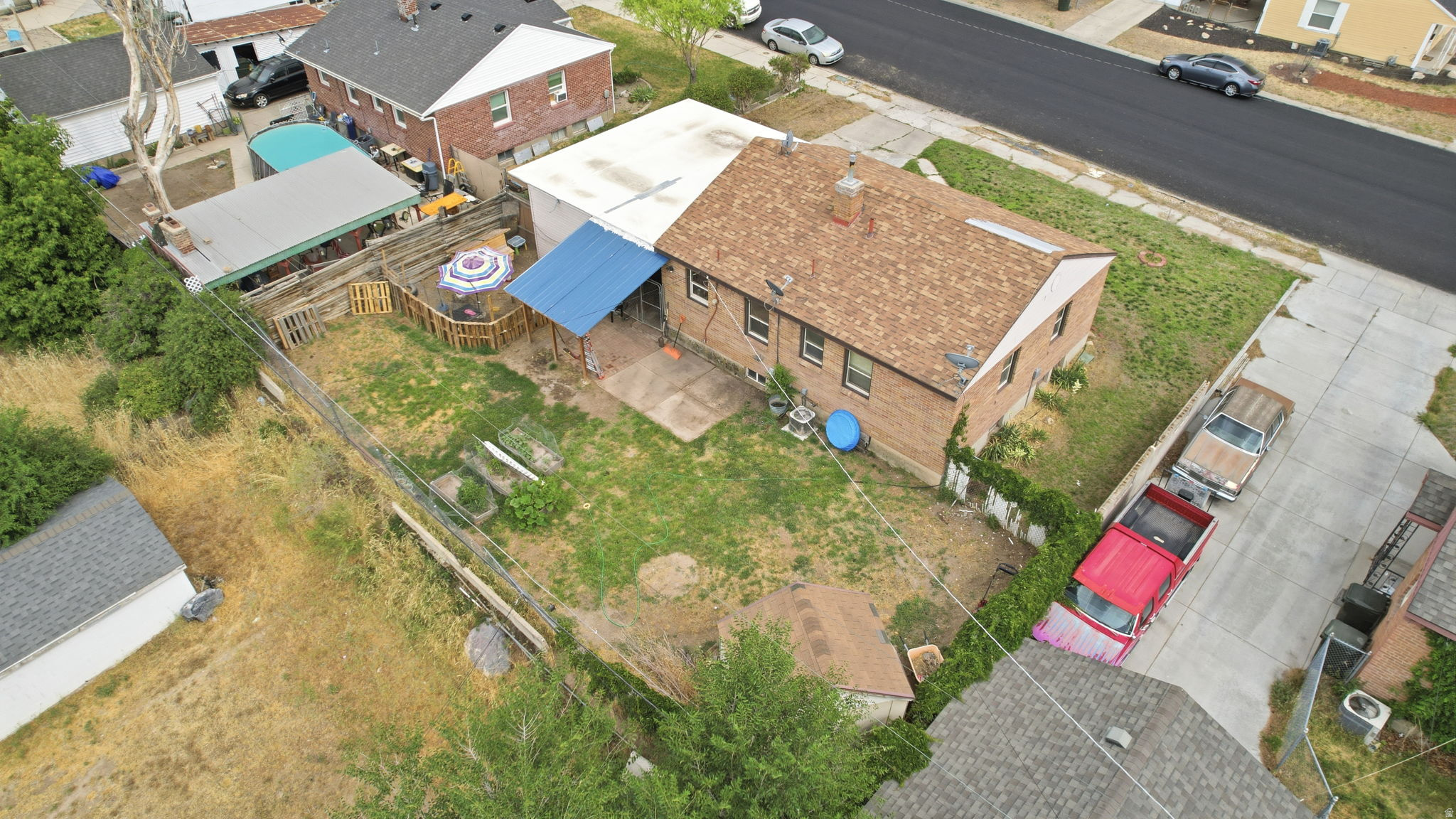 main property photo 20