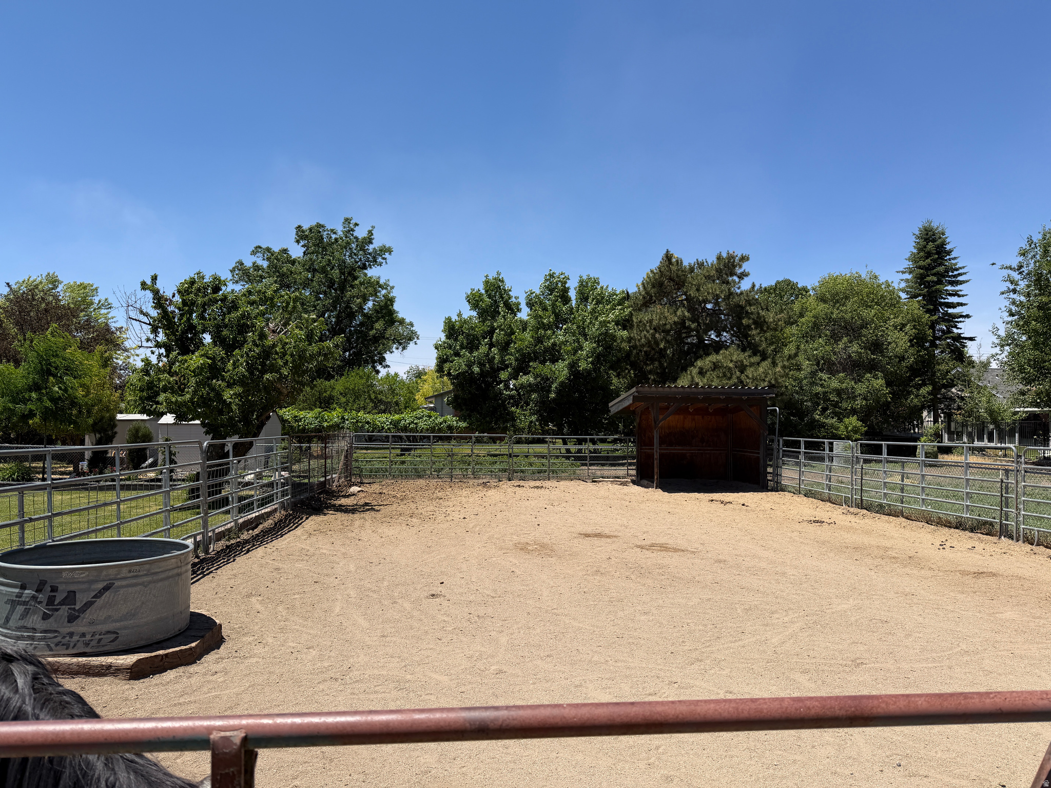 main property photo 34