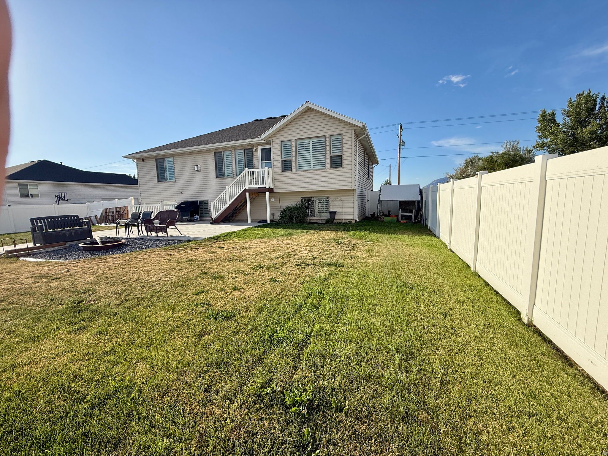 main property photo 67